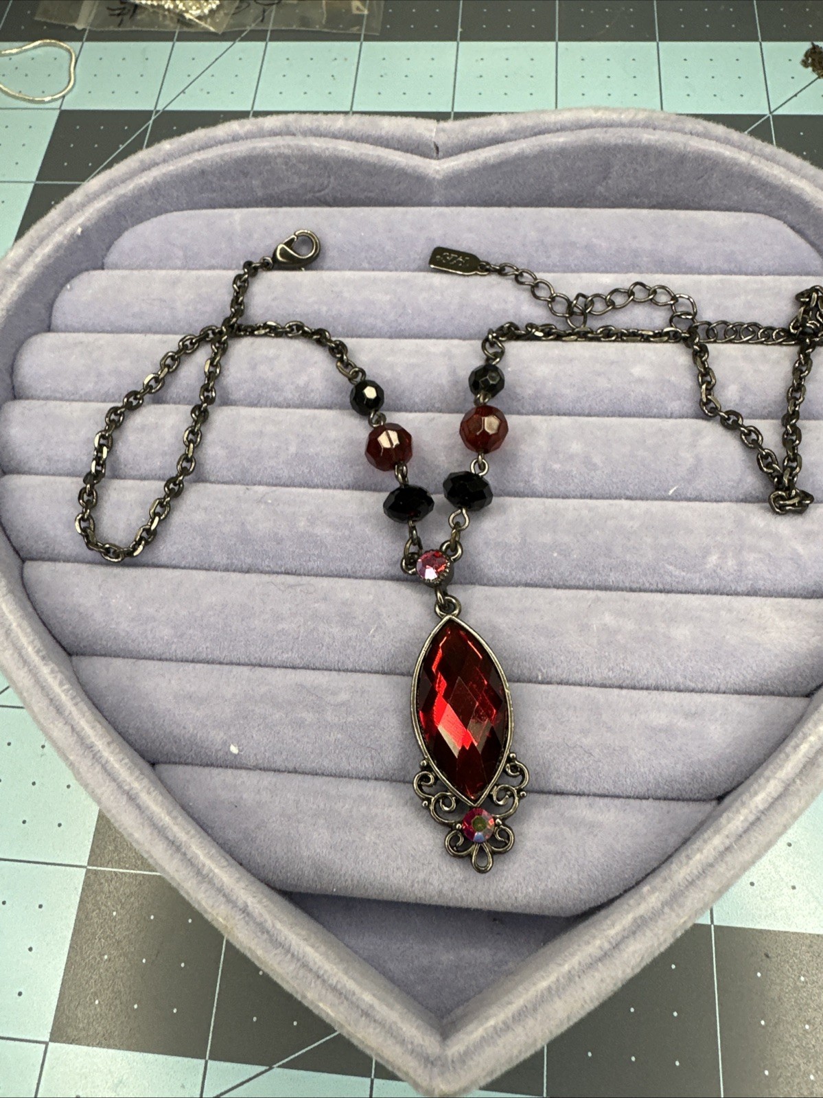 1928 Brand Beauty Red And Gunmetal Necklace Branded 16+3in Extension 103