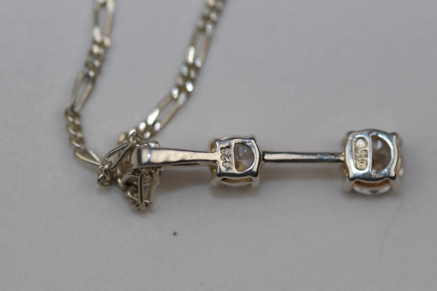 Sterling Silver 925 Three Stone Drop Pendant Necklace 16″ Figaro Chain Italy