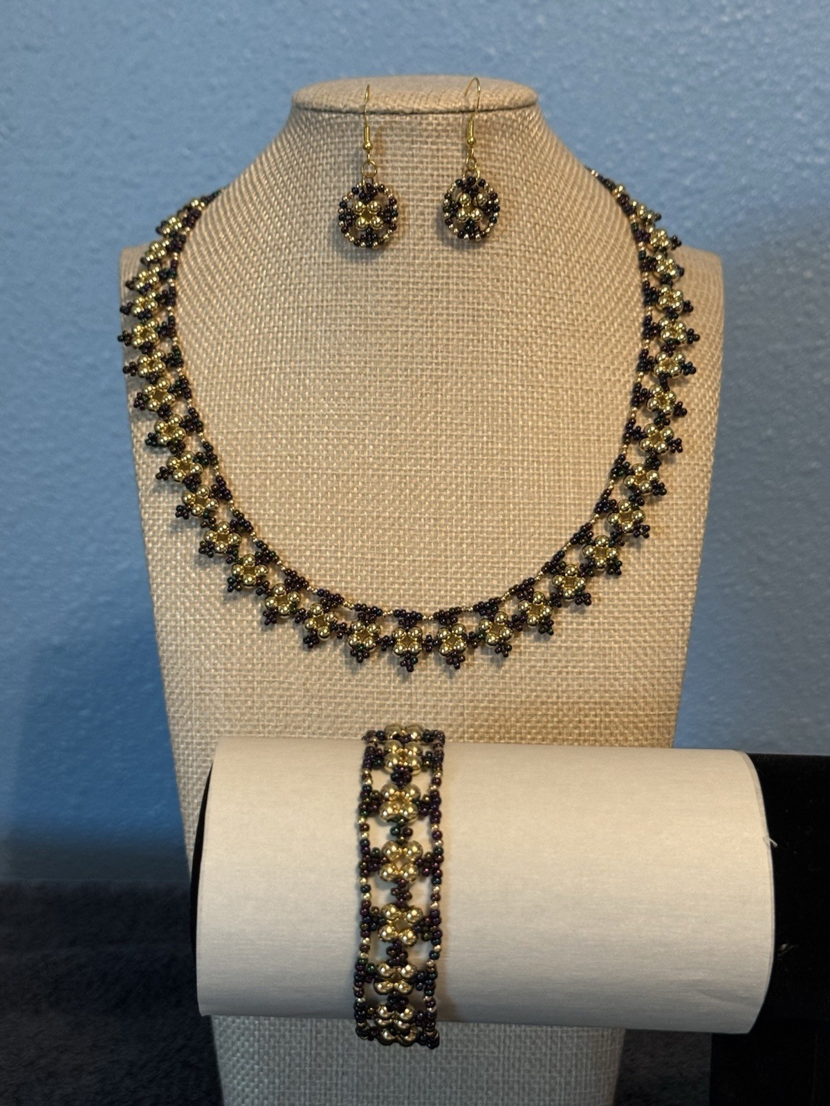 Handcrafted Gold Plated & Purple Variegated Bead Necklace Bracelet Earrings Set