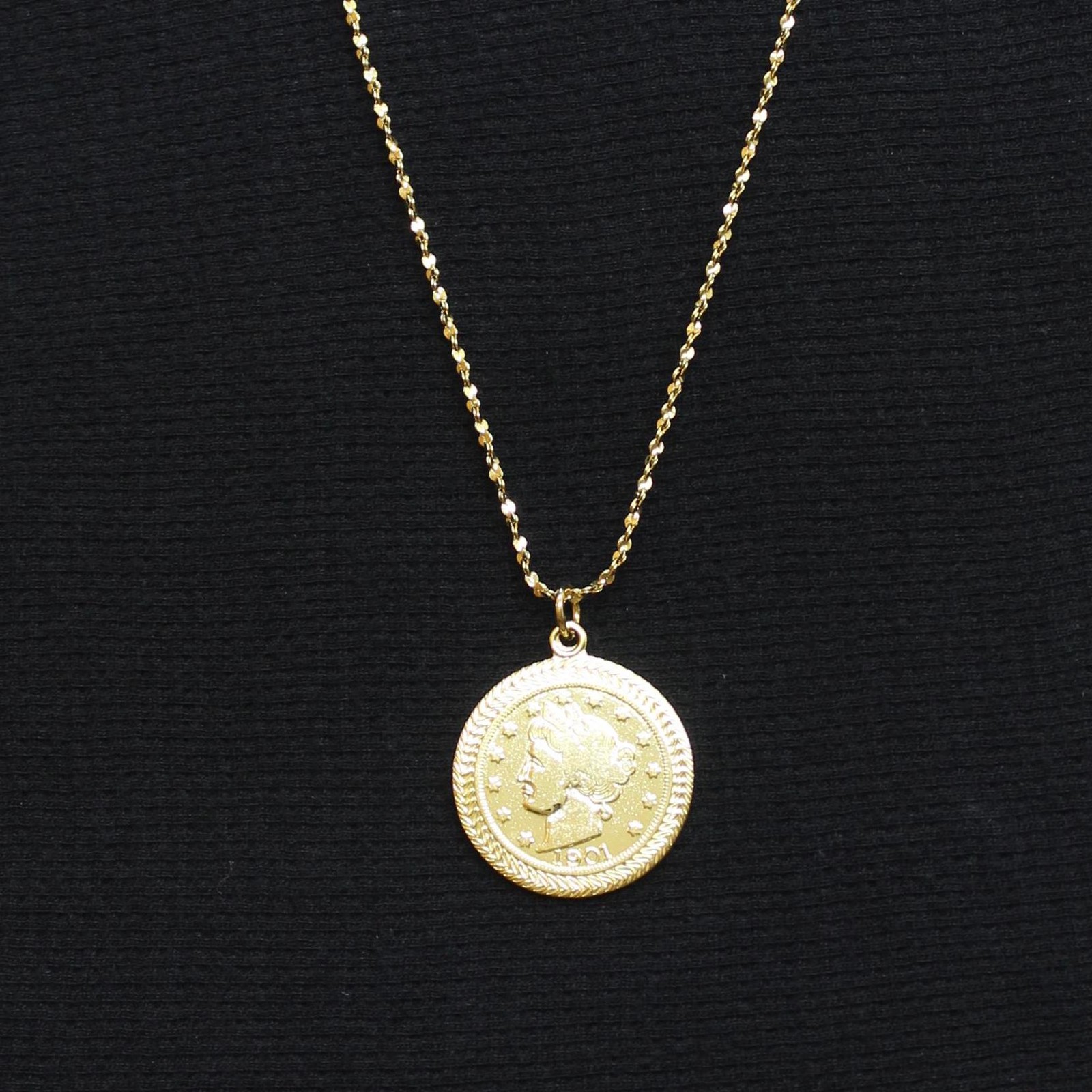 “1901” Liberty Coin Medallion Pendant Necklace Gold Yellow 17.5″