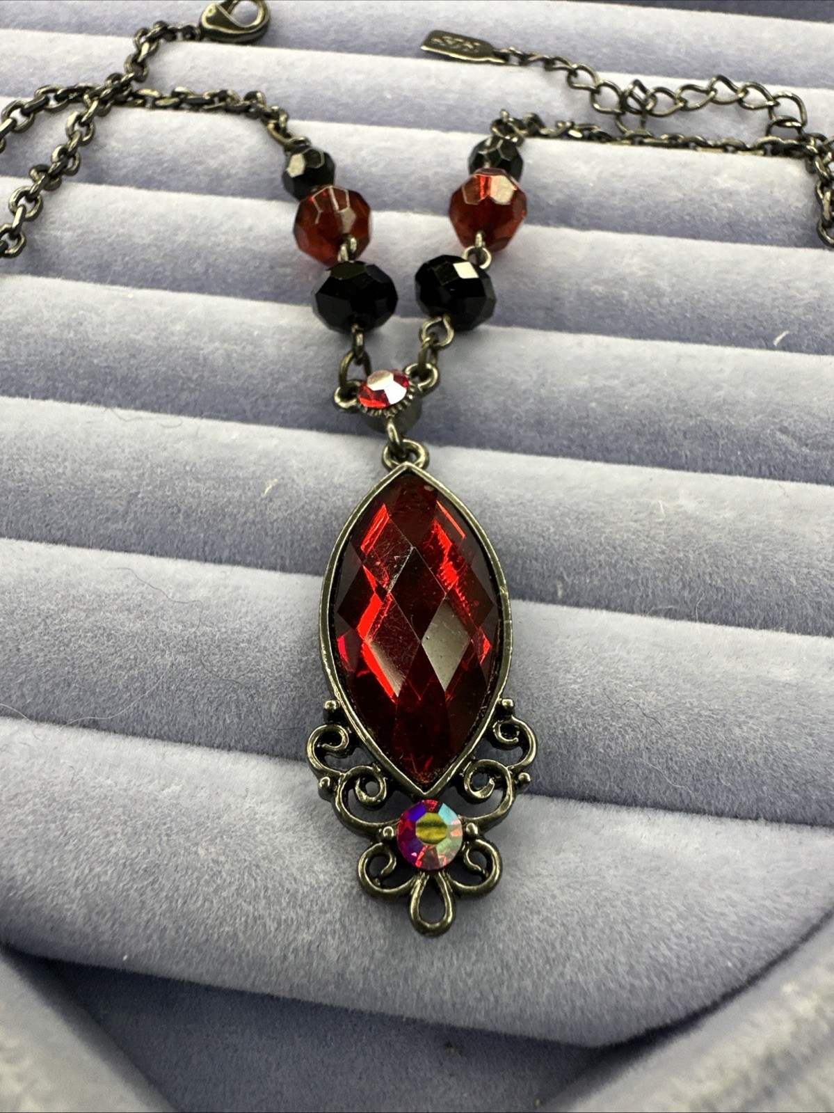 1928 Brand Beauty Red And Gunmetal Necklace Branded 16+3in Extension 103