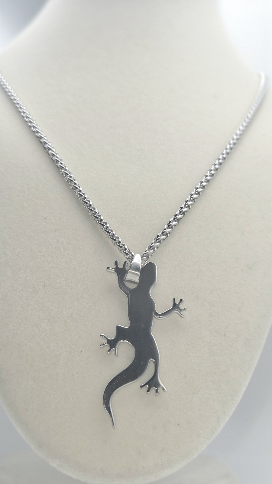 Mens Boys Reptile Lizard Gecko Necklace Pendant Stainless Steel Jewelry