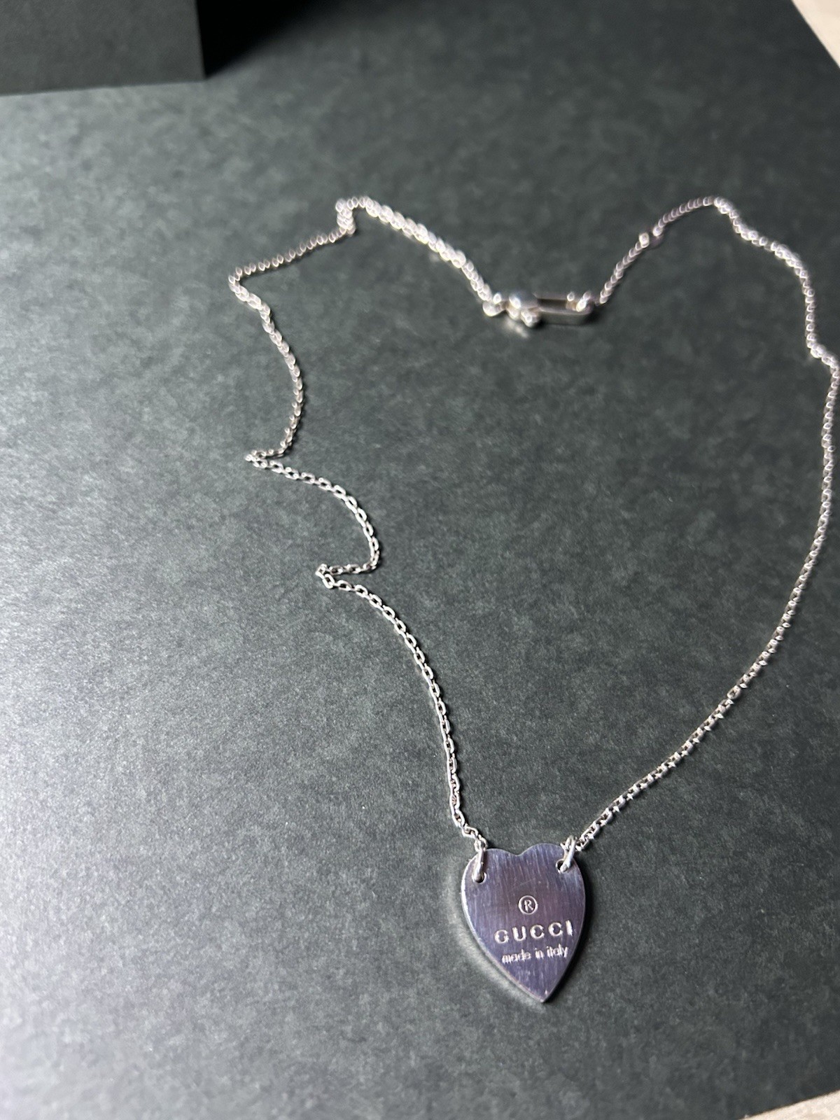 Gucci Silver Heart Charm Pendant Necklace Cable Chain Lobster Closure Italy