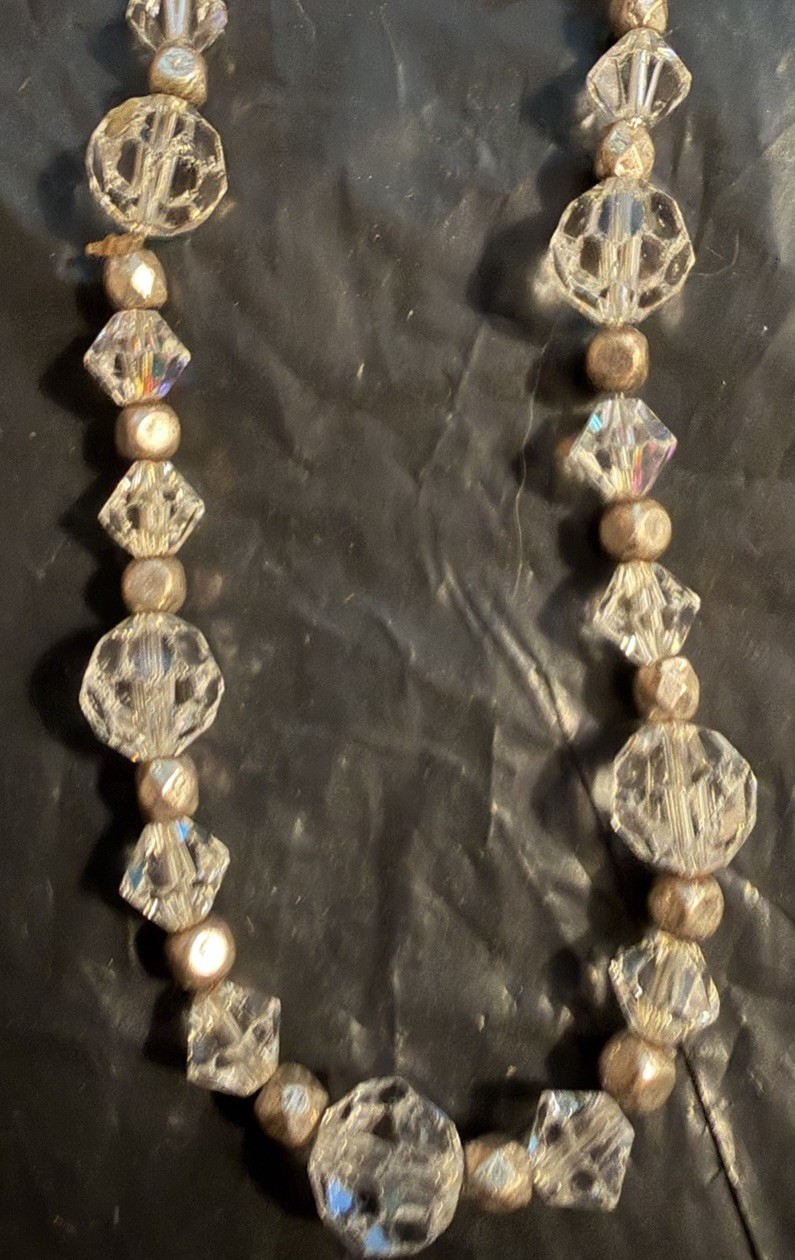 Clear Crystal Beaded Bracelet Silver Tone Ball/Bead Chain 5 in drop