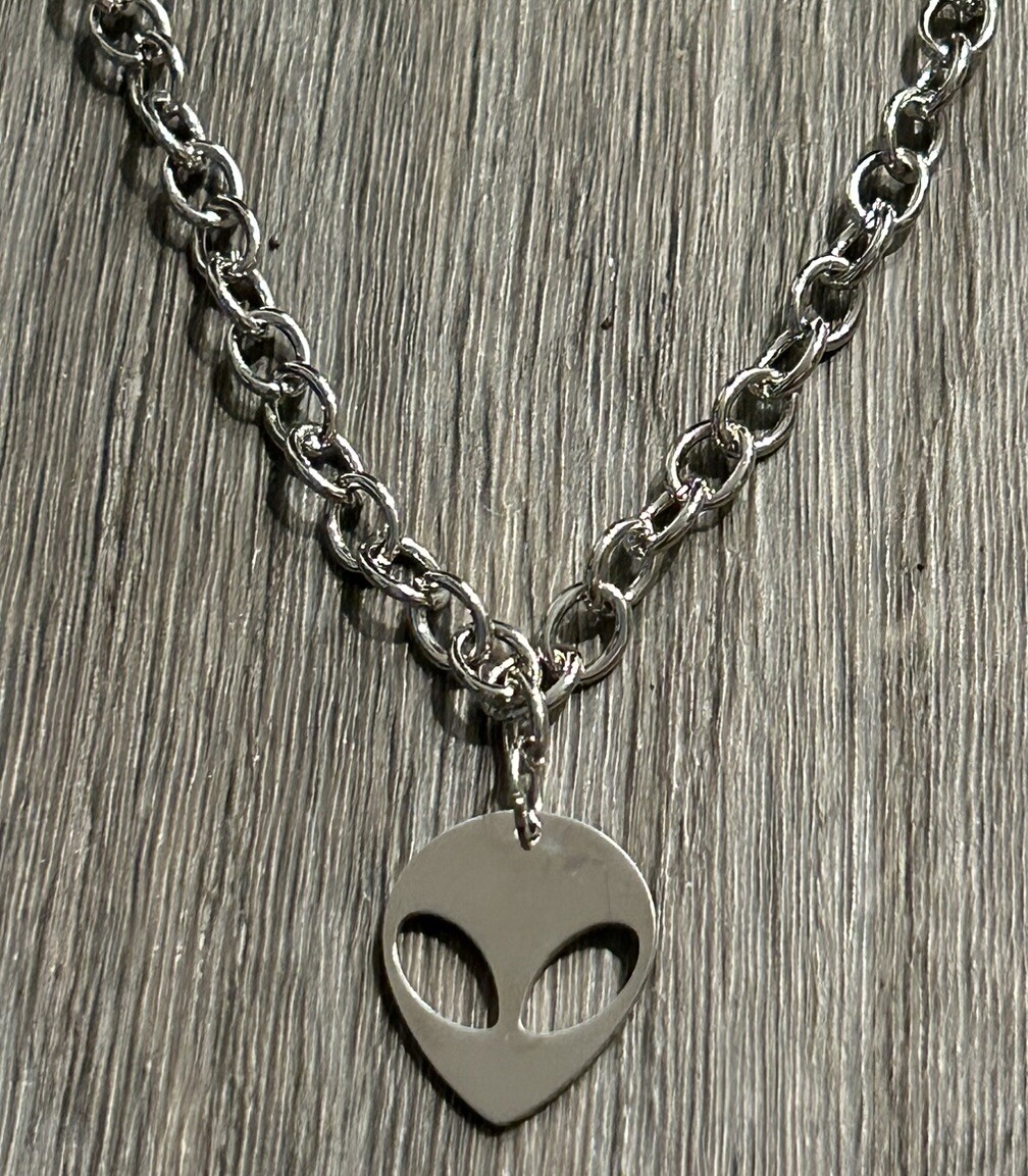 Aurora Jewelry Thick 18” Alloy Chain with Stainless Steel Alien Pendant