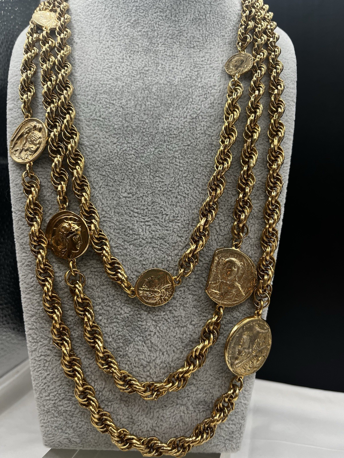 VTG. Coin Triple Strand Gold Tone Replica Roman Greek Soldier Link 20”+ Necklace
