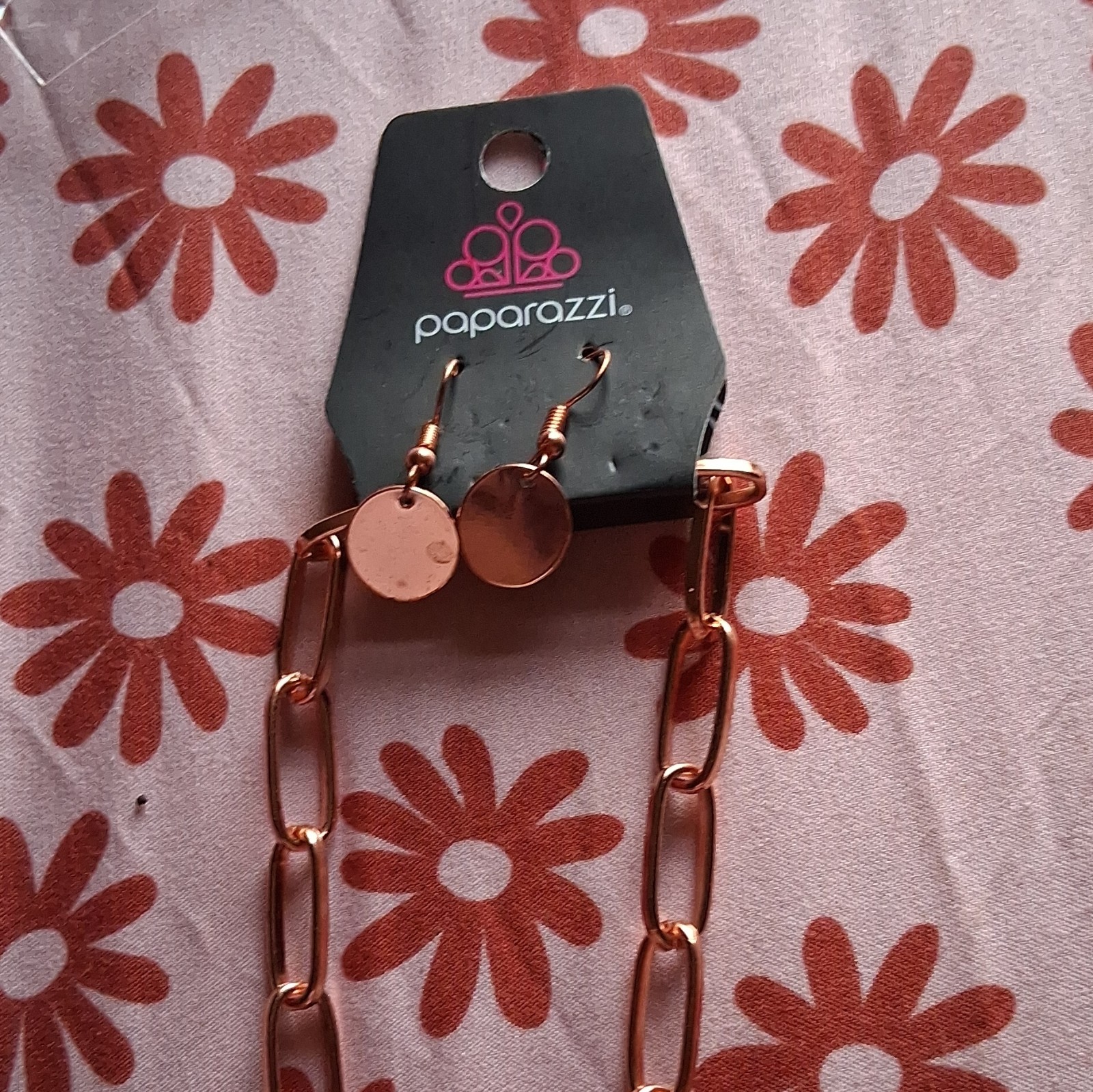 Paparazzi Rose Gold Tone Bar Link Chain Necklace, Round Charm Pendant, Toggle