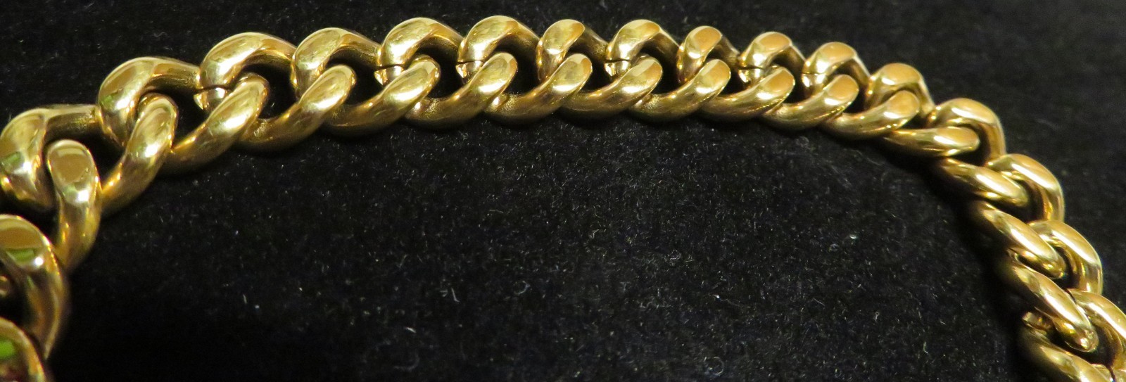 Vintage Miami Cuban Curb Link Chain 8″ Bracelet Gold Tone Unisex Unbranded Nice