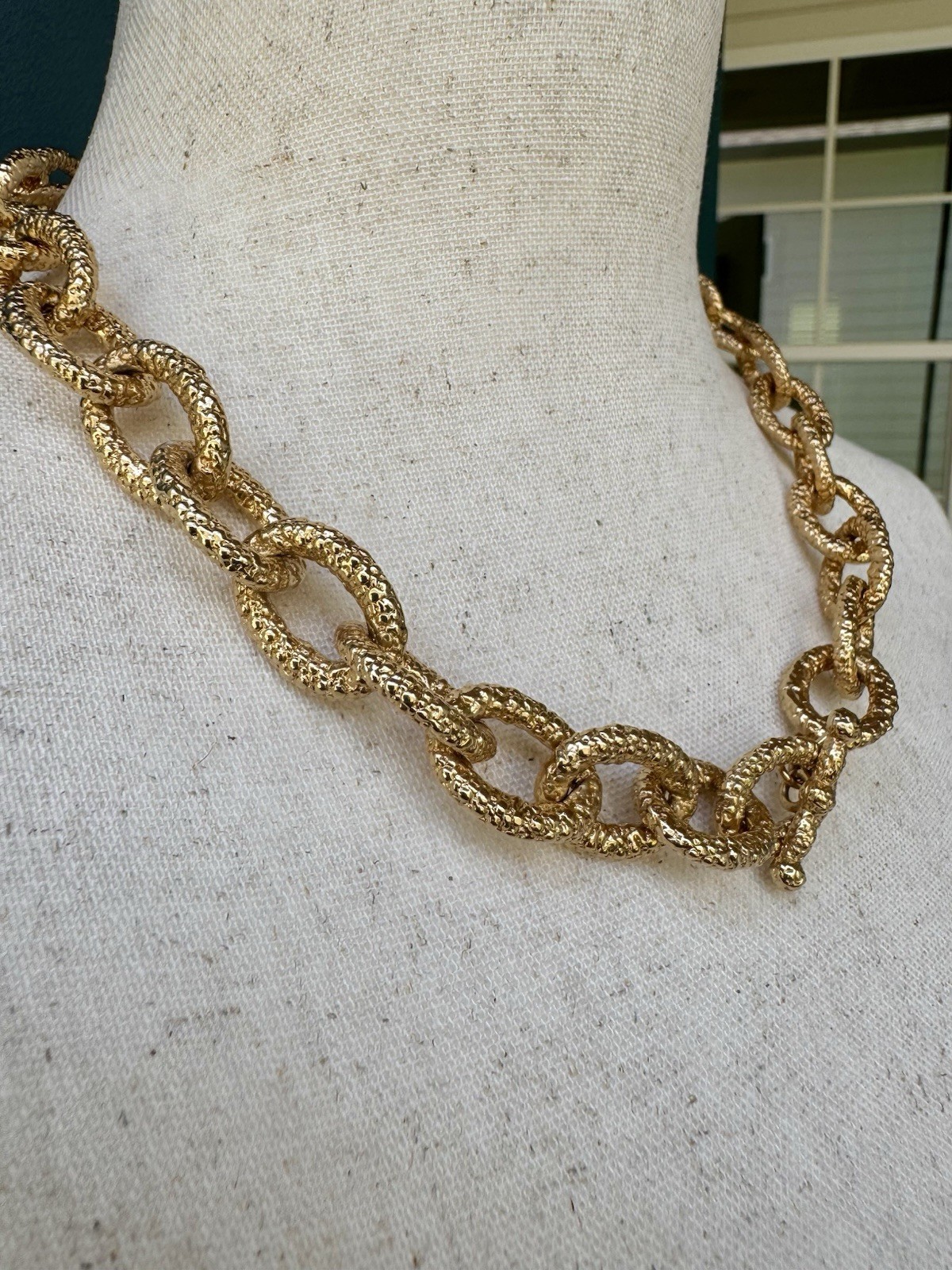 Gold Tone Textured Oval Link Chain Necklace Metal Toggle Closure