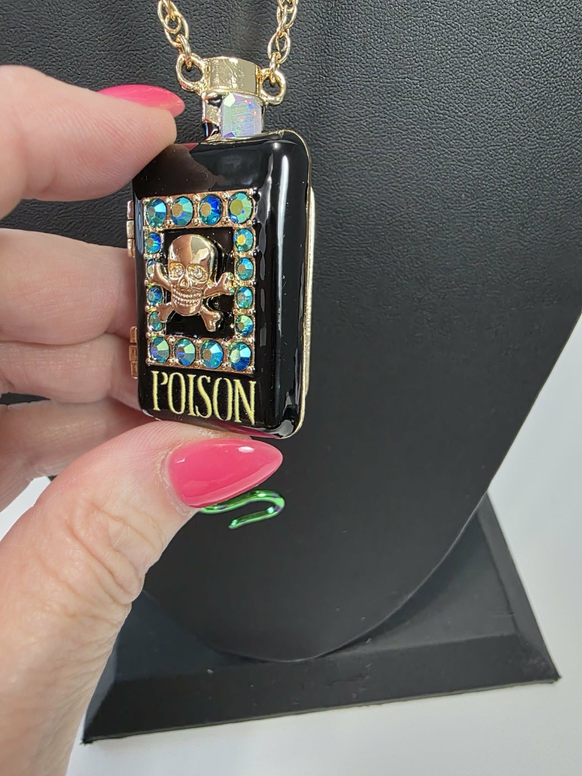 Halloween Betsey Johnson Long Pendant Poison Bottle Necklace Locket Snake NWT