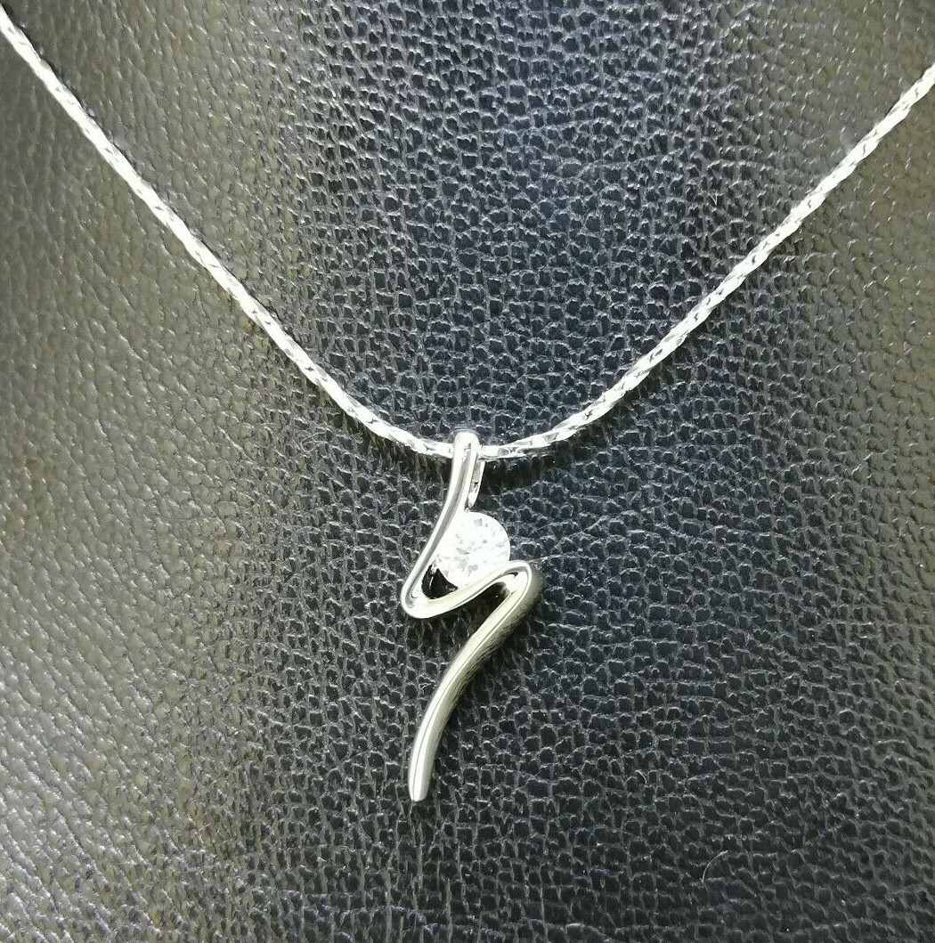 Chic 18k White Gold Filled GF Crystal Pendant Necklace N-A836 Woman Gift Wedding
