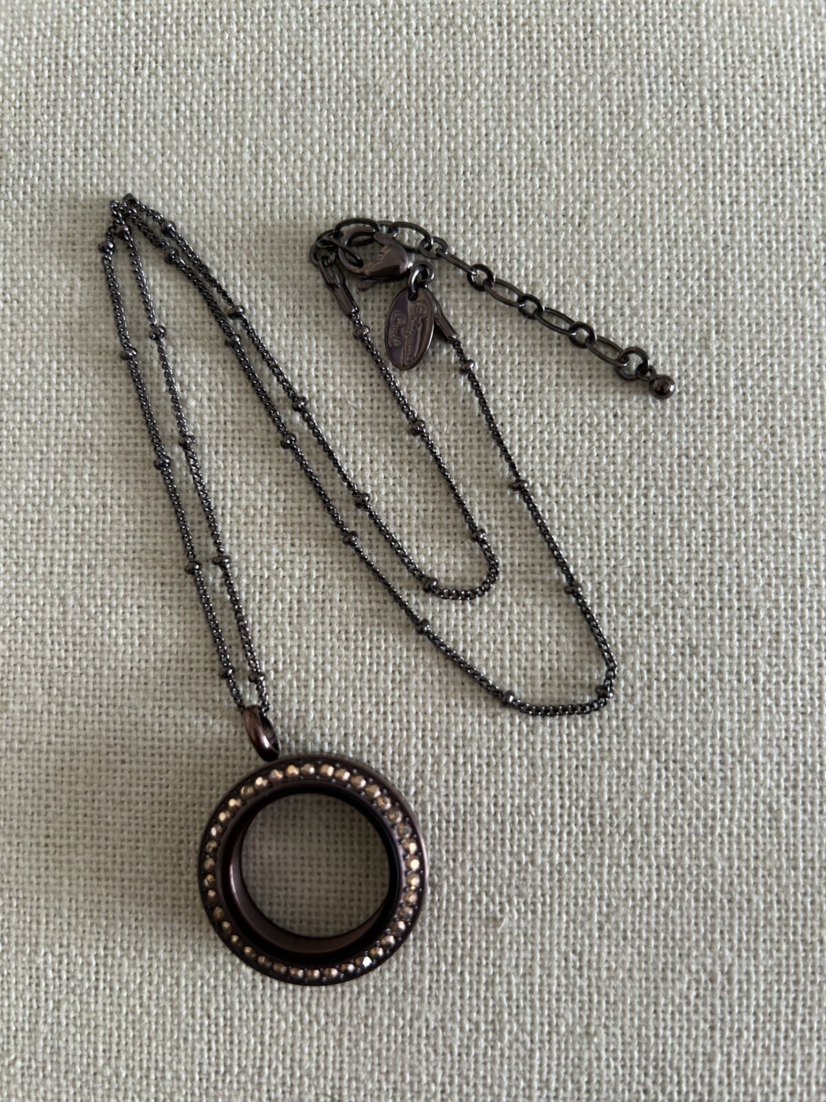Origami Owl Medium Chocolate w/Metallic Crystals Twist Locket & Chain Set “New”