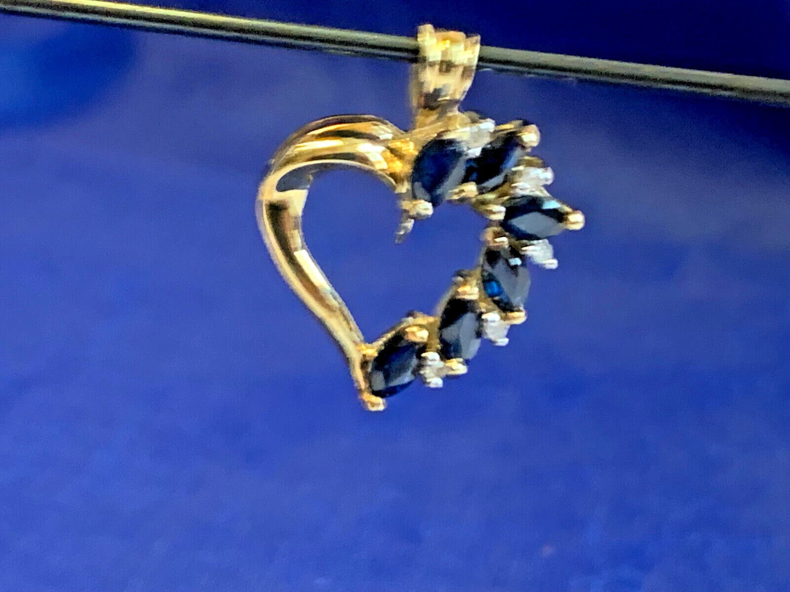 10K Yellow Gold Heart Pendant 1.87g Fine Jewelry Sapphire Color Stones *READ*