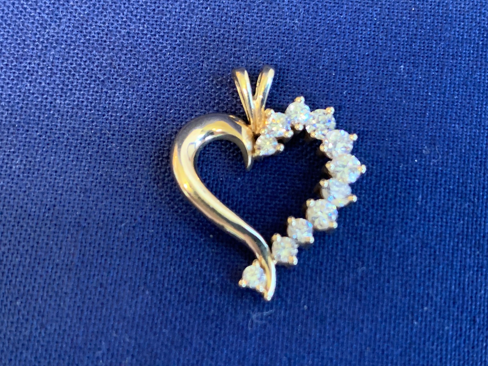 10K Yellow Gold Heart Pendant 1.87g Fine Jewelry Cubic Zirconia Charm *READ*