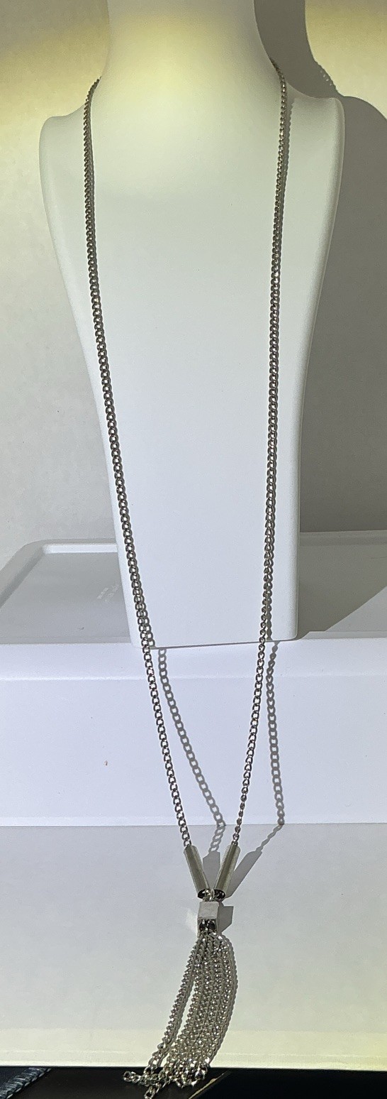 Silver Tone Cable Chain Square Tassel Pendant Necklace Lobster Clasp 34 in