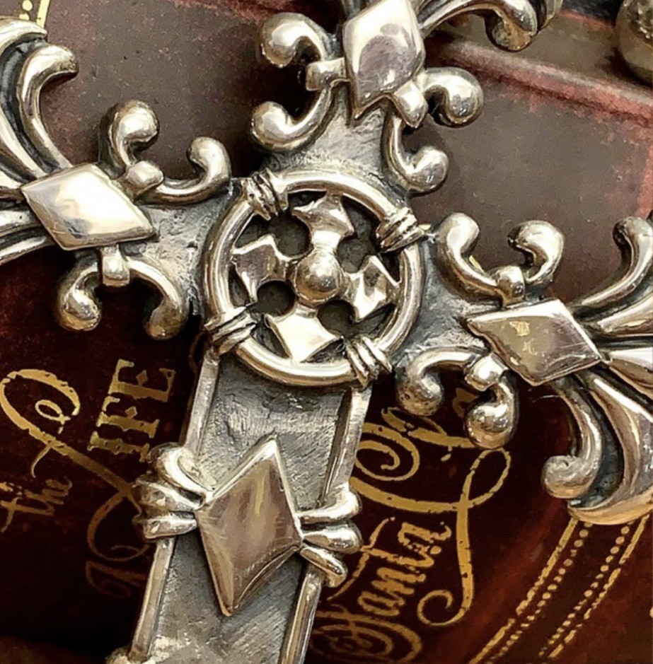 CRAZY PIG DESIGNS X large Classic Cross Pendant New w/Box RARE!!