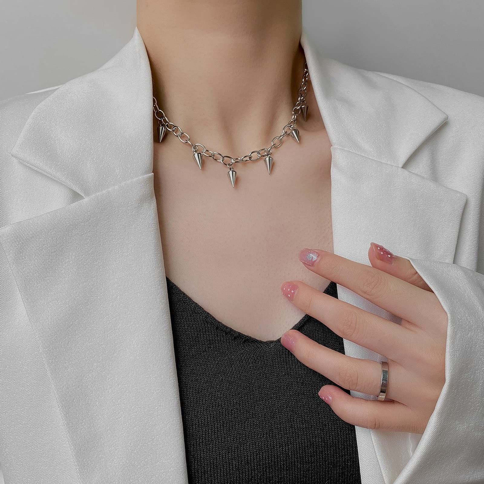 Tosmifairy Stainless Steel Chain Necklace with 7pcs Spikes One Size, Silver