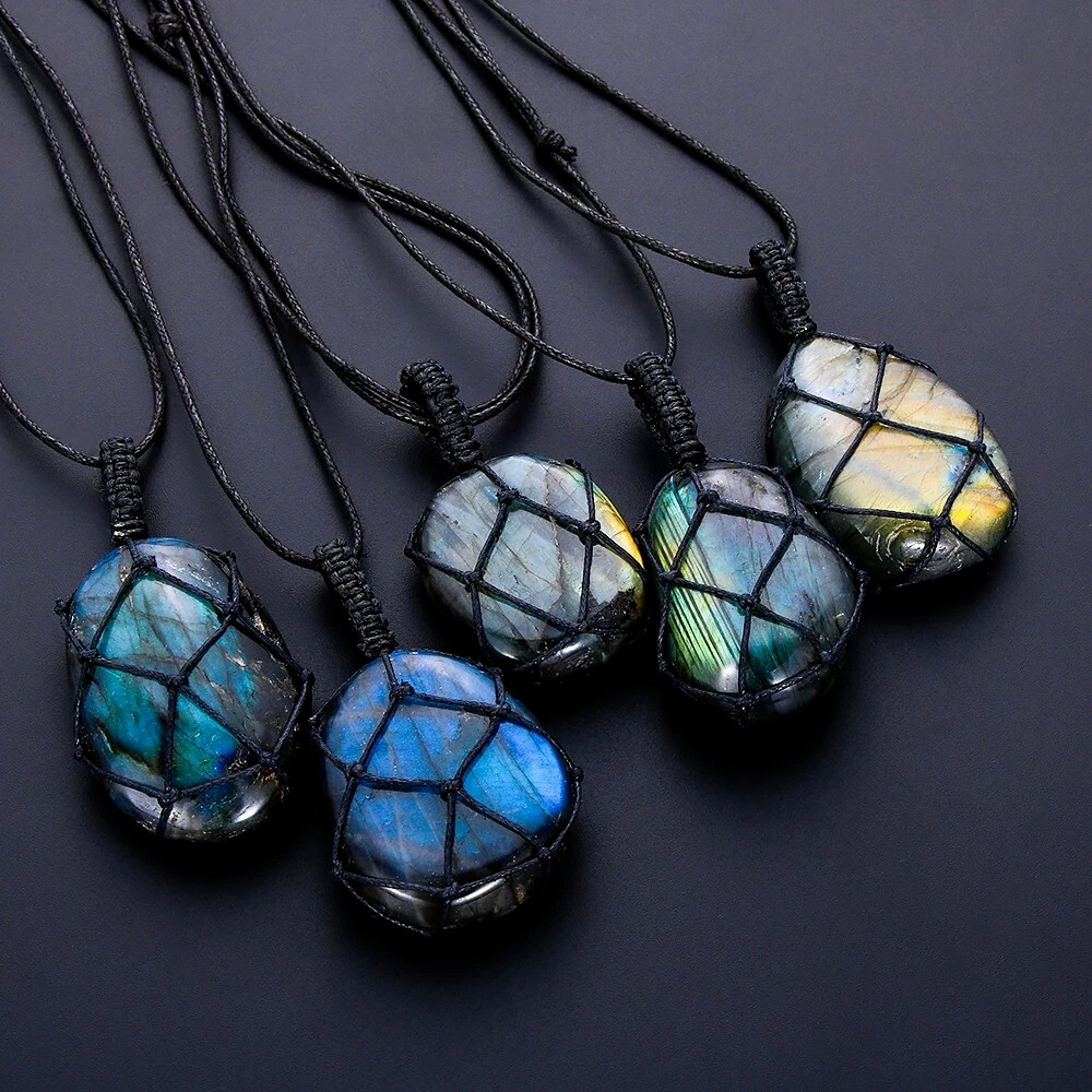 Natural Labradorite Pendant Necklace Healing Reiki Amulet Gift for Women & Men