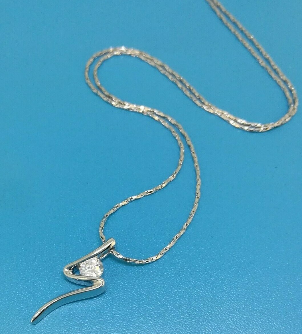 Chic 18k White Gold Filled GF Crystal Pendant Necklace N-A836 Woman Gift Wedding