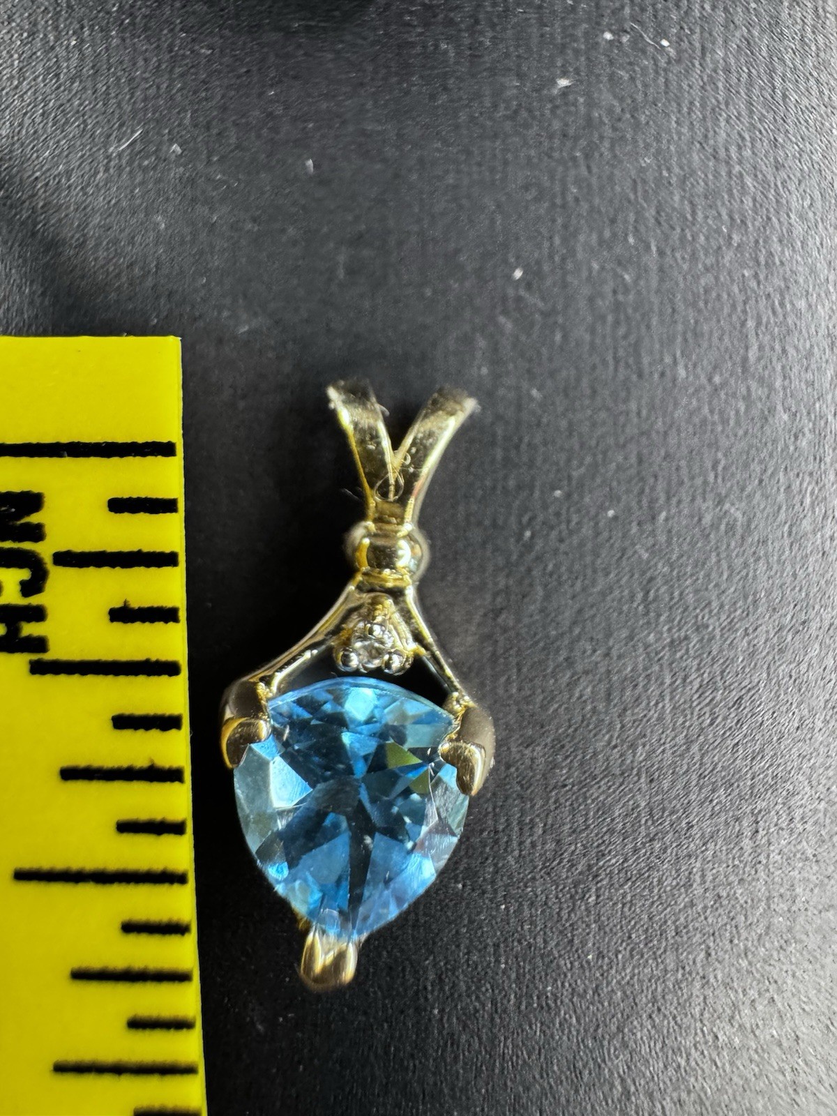 10K Yellow Gold Pendant Trillion-Cut Swiss Blue Topaz