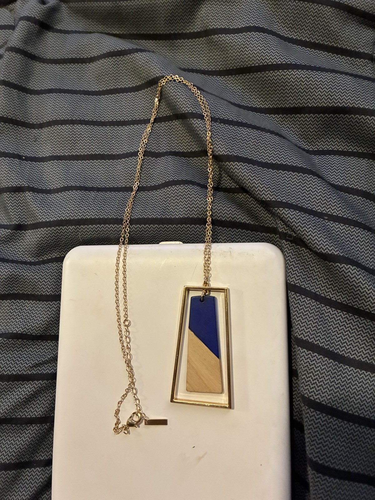 Gold Tone Geometric Rectangle Charm Pendant Cable Chain Necklace, Lobster Clasp