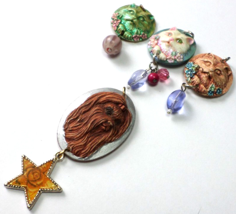 4 Different Resin Hand Painted Cats &Dog Cameos Pendants Top Hole 25mm -40x30mm