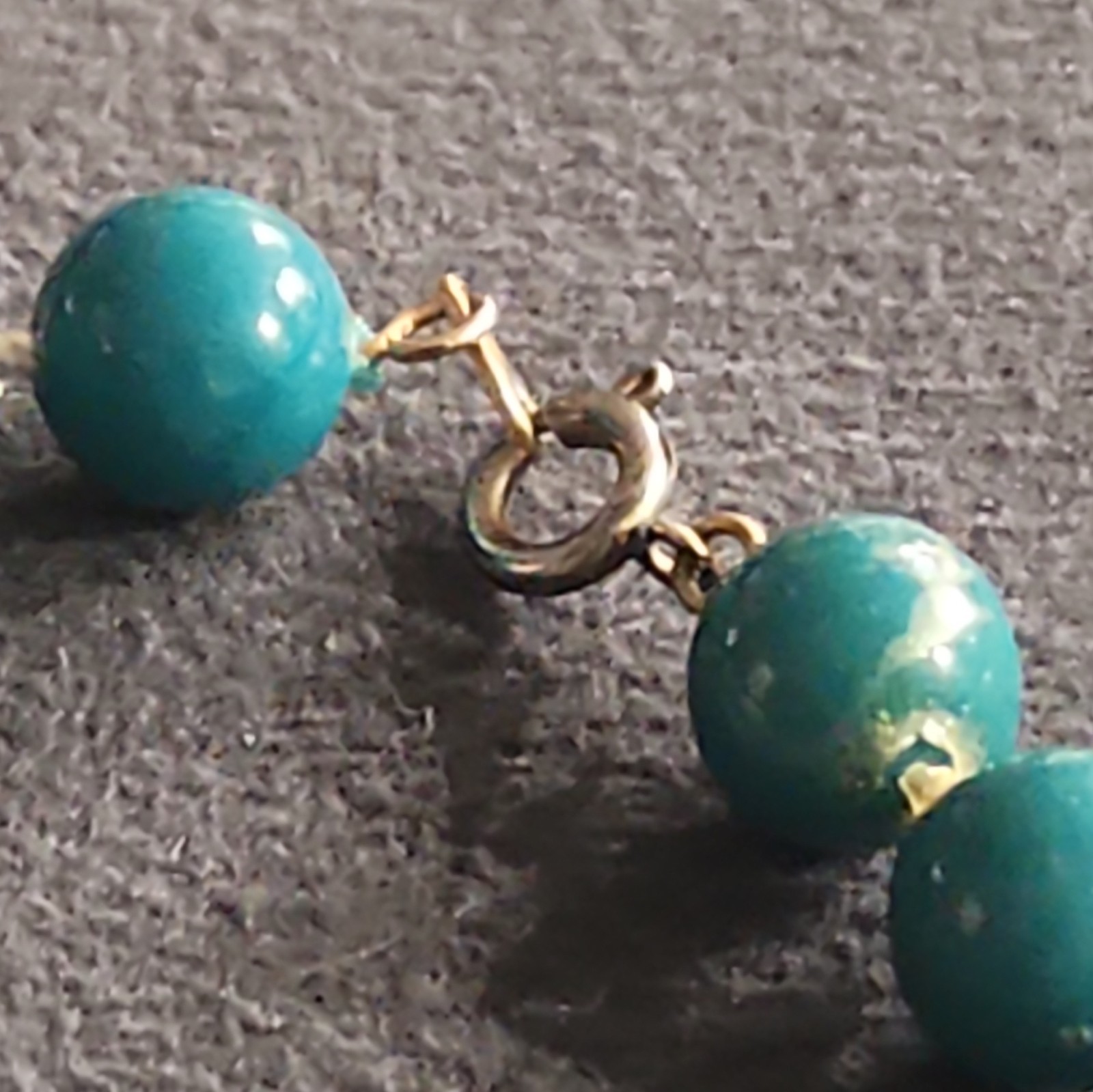 Green Beaded Necklace Ball/Bead Chain Spring Ring Clasp No Stone