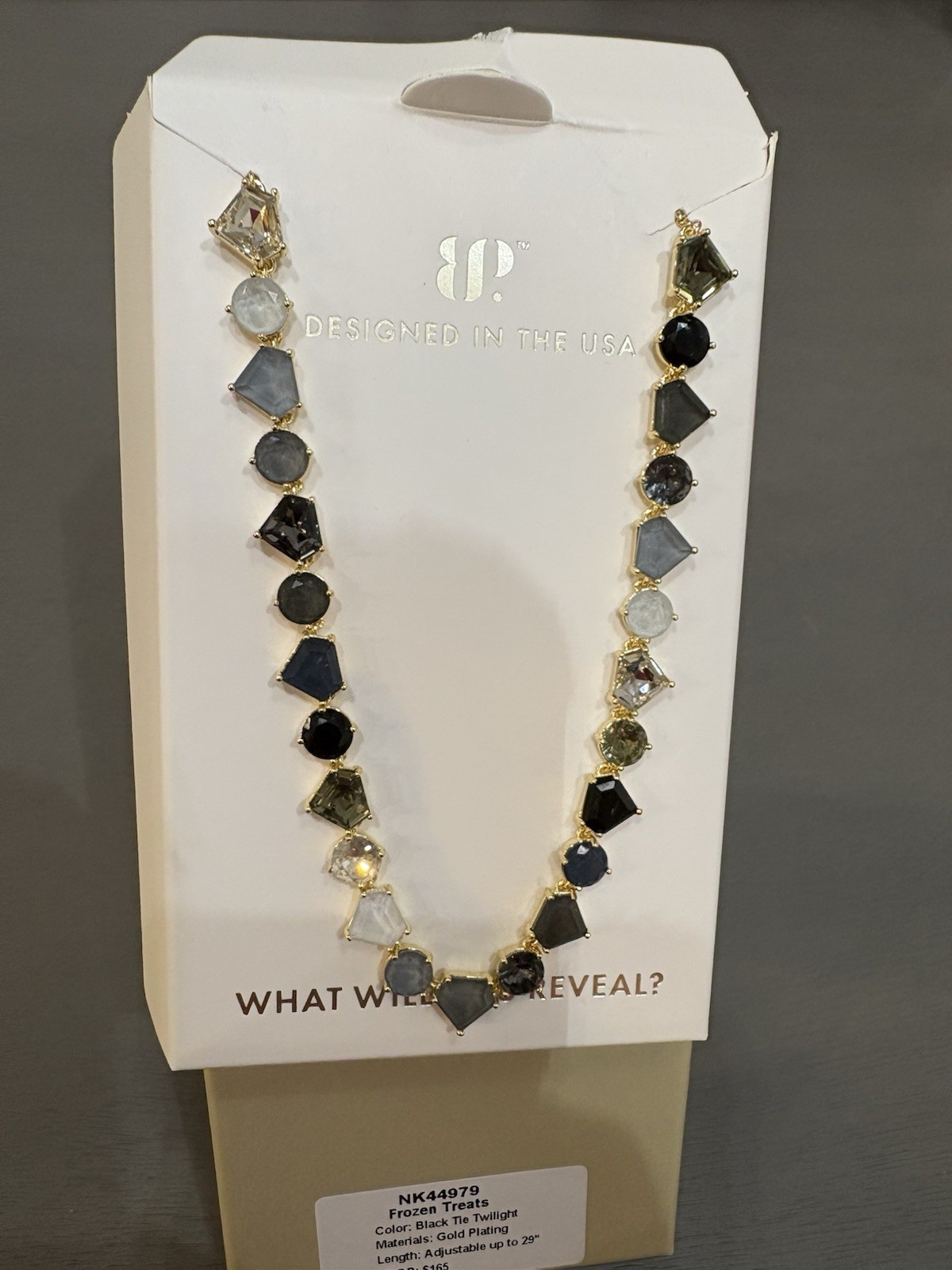 NK44979 Frozen Treats Color: Black Tie Twilight Matorials: Gold Plating Length: