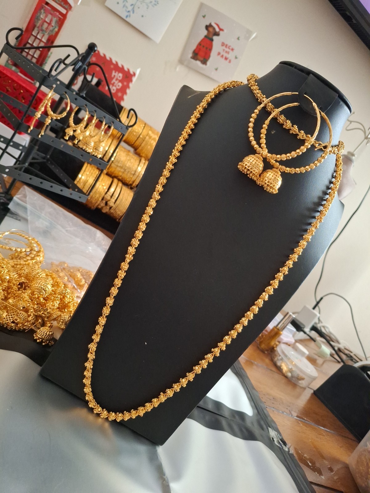Gold polished high quality daily use hoop with 100cm large necklace malla design