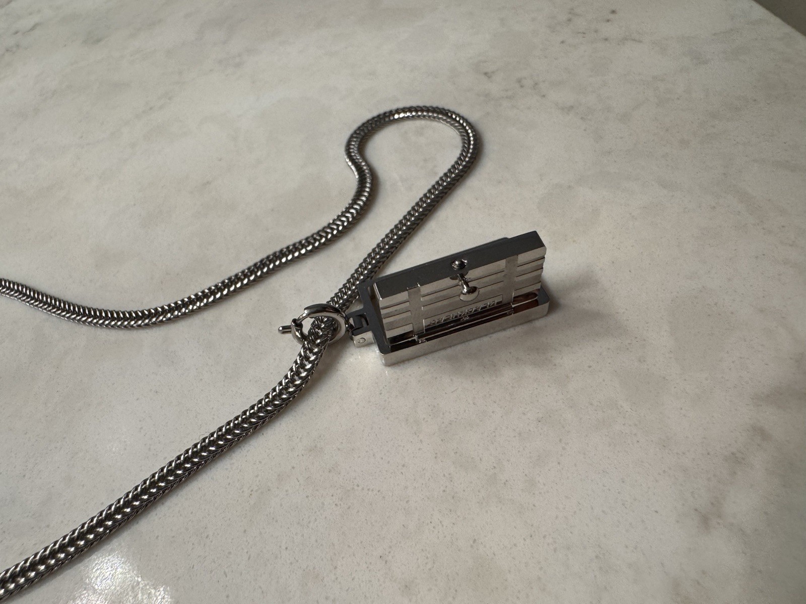 BLACKHEAD Silver Snake Chain Rectangle Locket Pendant Necklace, Herringbone