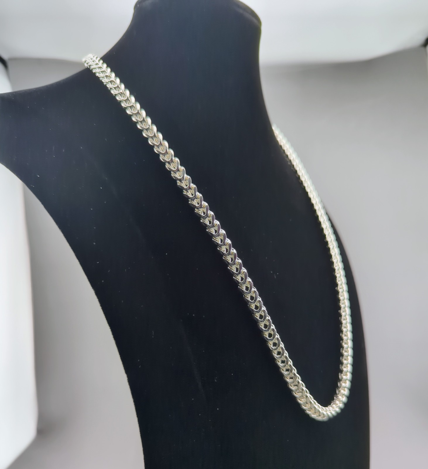 Silver-Tone Franco Chain Necklace 26” 7mm Heavy 62g Marked 925 Italy Fashion