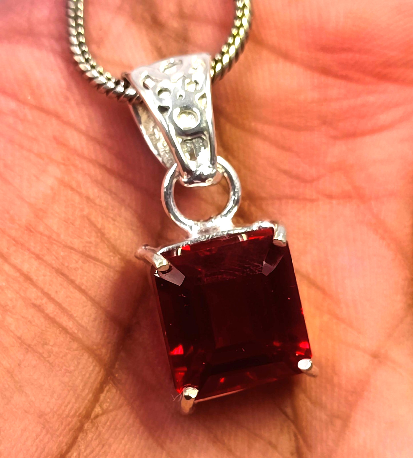 21 Ct Natural Red Ruby Emerald Cut Certified 925 Sterling Silver Free Chain 6FGT
