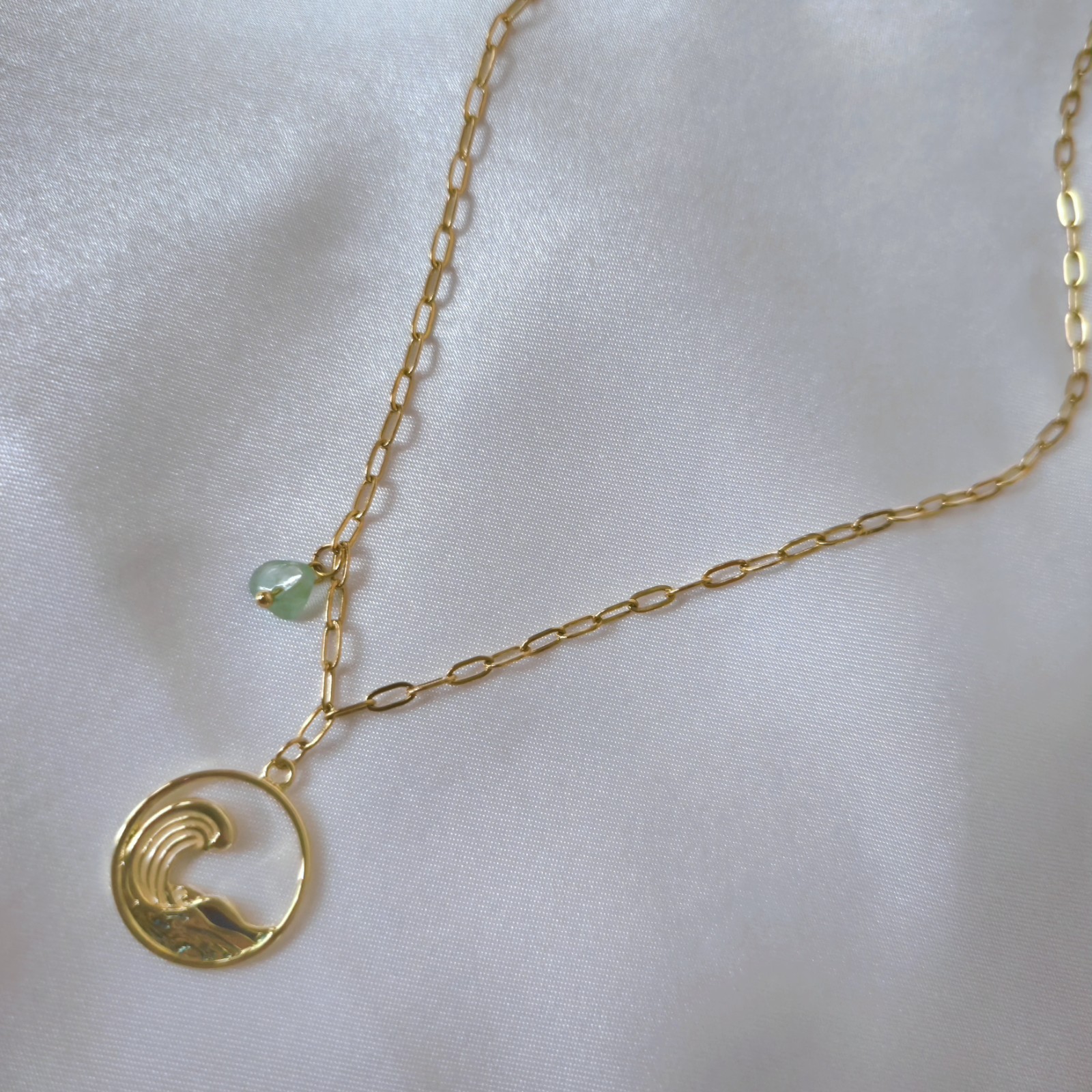18K Gold-plated Link Chain Necklace w/ Round Wave Charm Pendant & Green Crystal