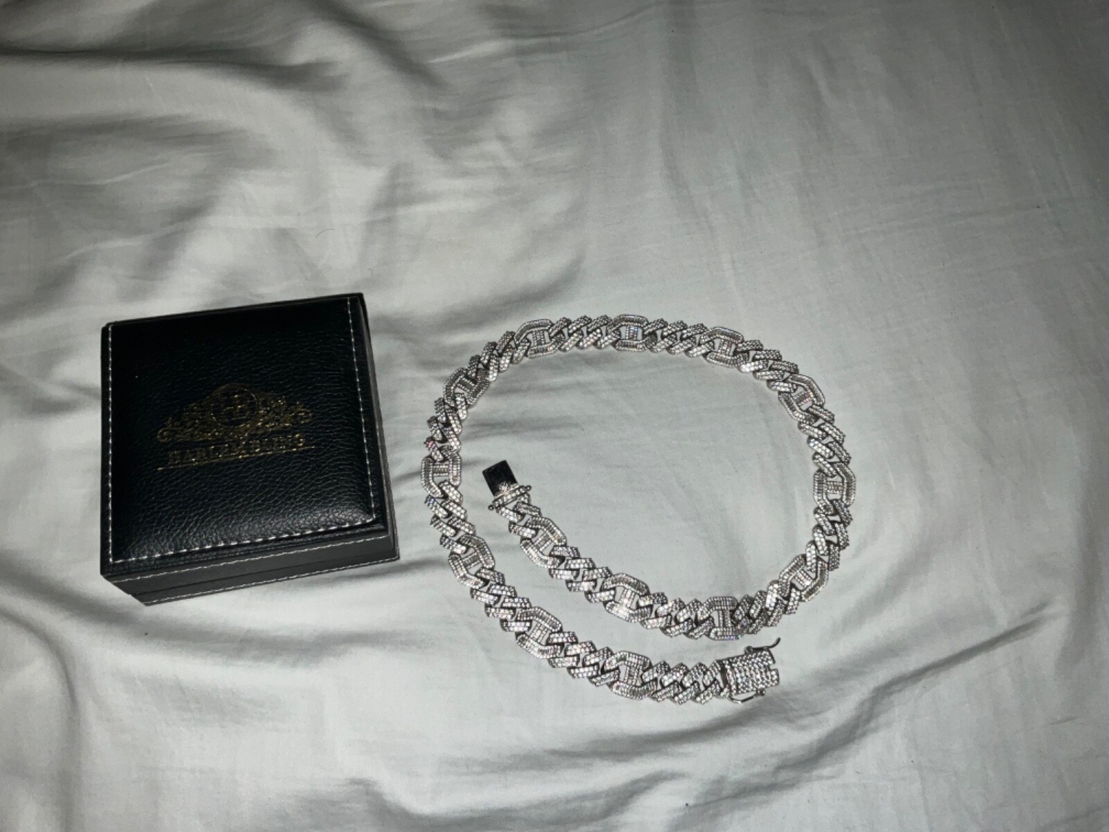 Silver Cuban Chain Cz 22 Inches