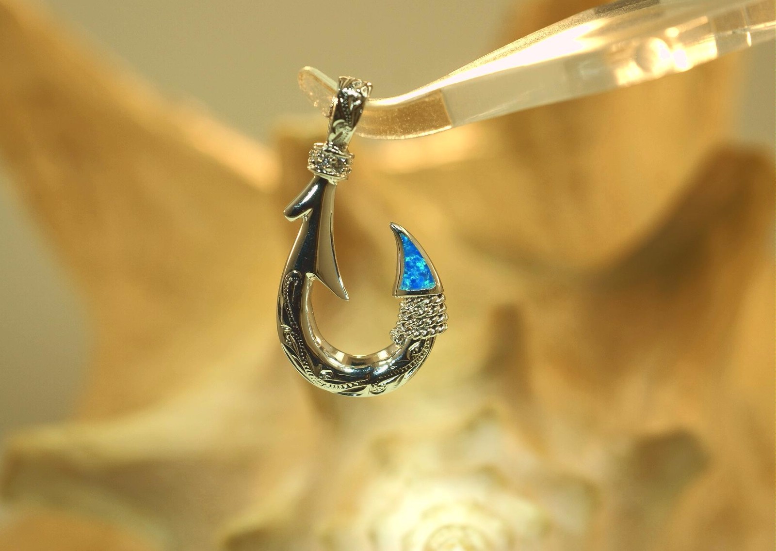 15MM 925 SILVER REVERSIBLE SCROLLS HAWAIIAN INLAID OPAL CZ FISH HOOK PENDANT