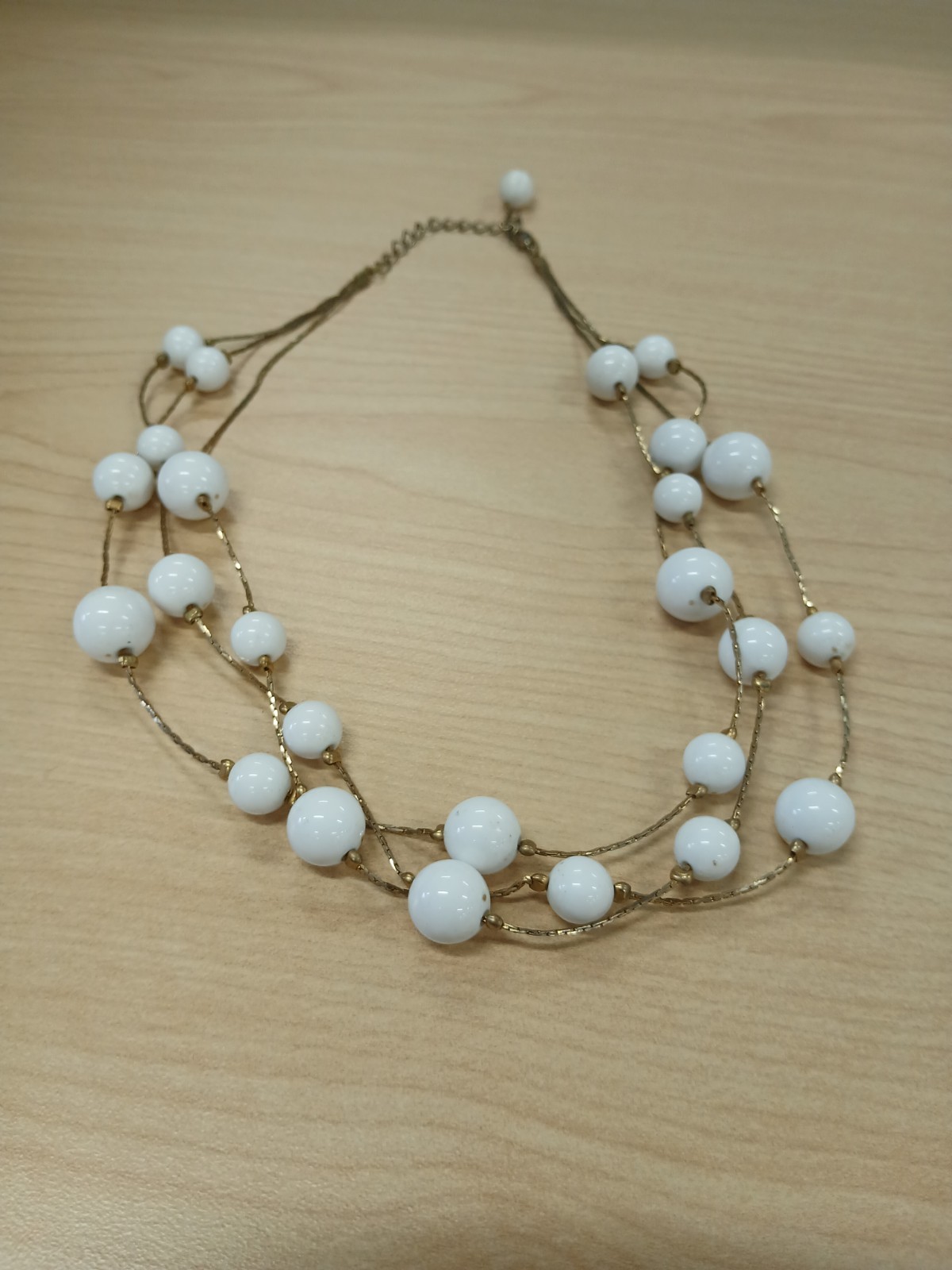 White Beaded Necklace Gold Tone Multi Strand Chain Lobster Clasp Adjustable