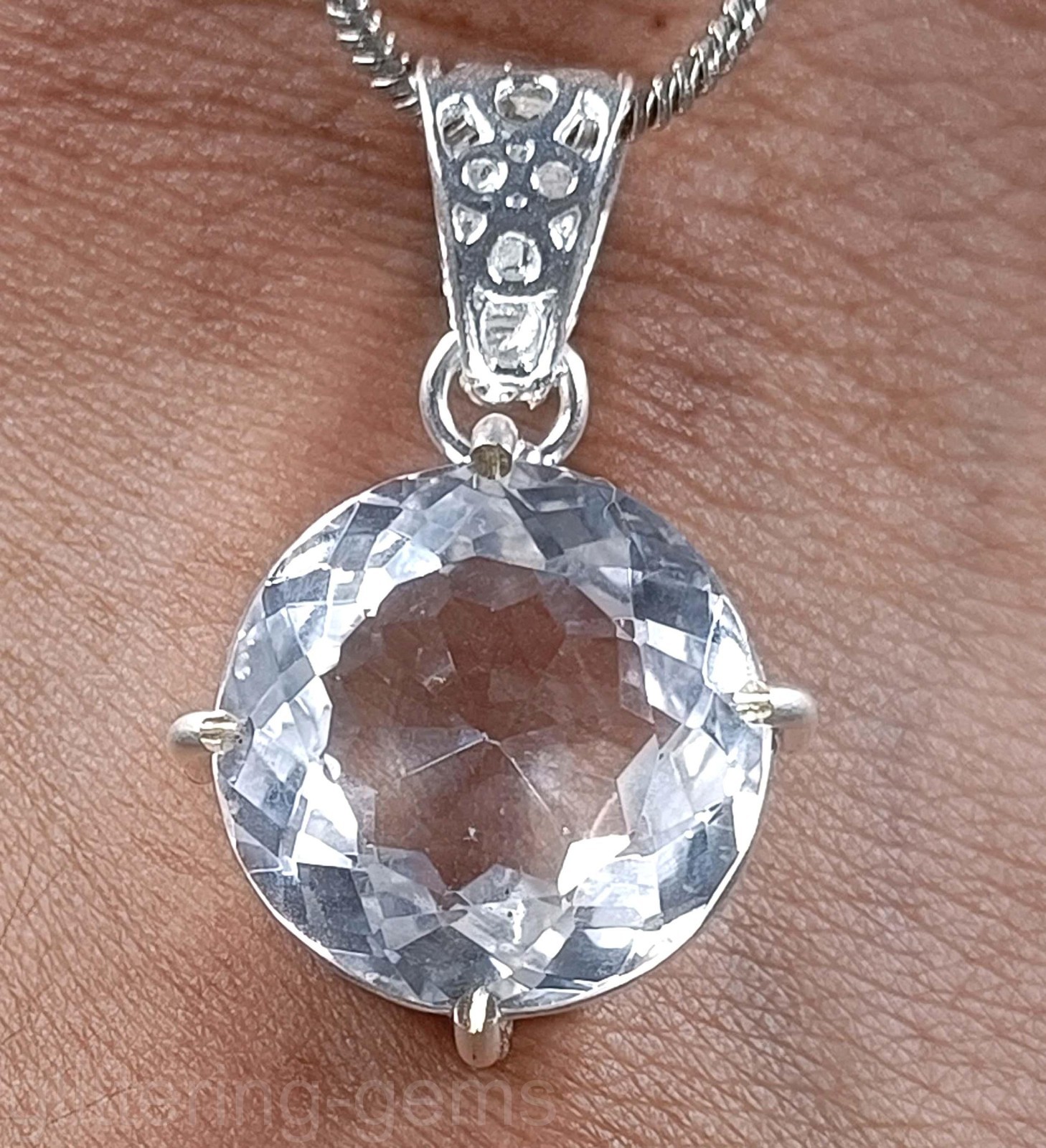 36.48 Carat IGL White Sapphire Round Cut Gemstone Set in 925 Silver Pendant 5DNN