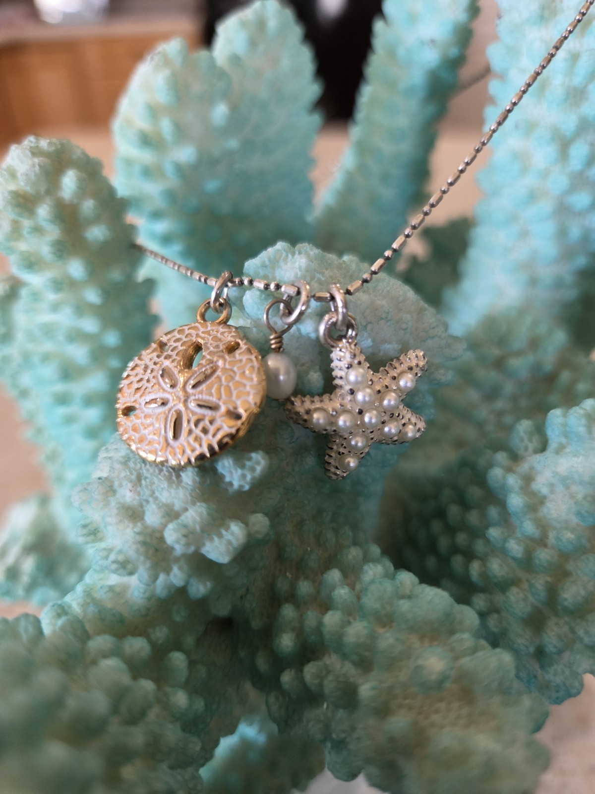 Brighton Necklace Cape Cod Starfish & Sand Dollar Retired Item 16″ Chain Coastal
