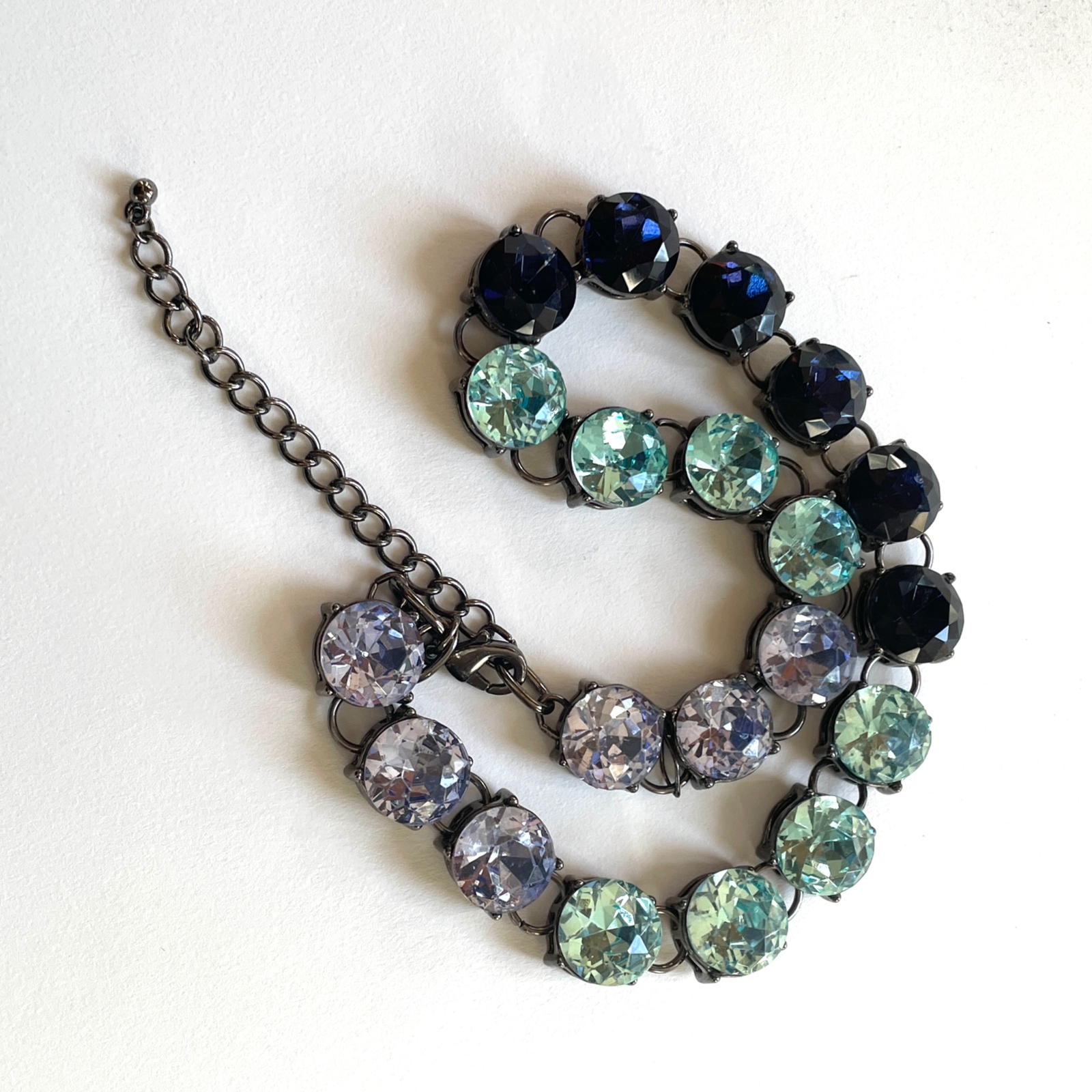 16 – 19″ – 20 Modern Blue Lavender Aqua 20 Gem Collar Chocker Necklace