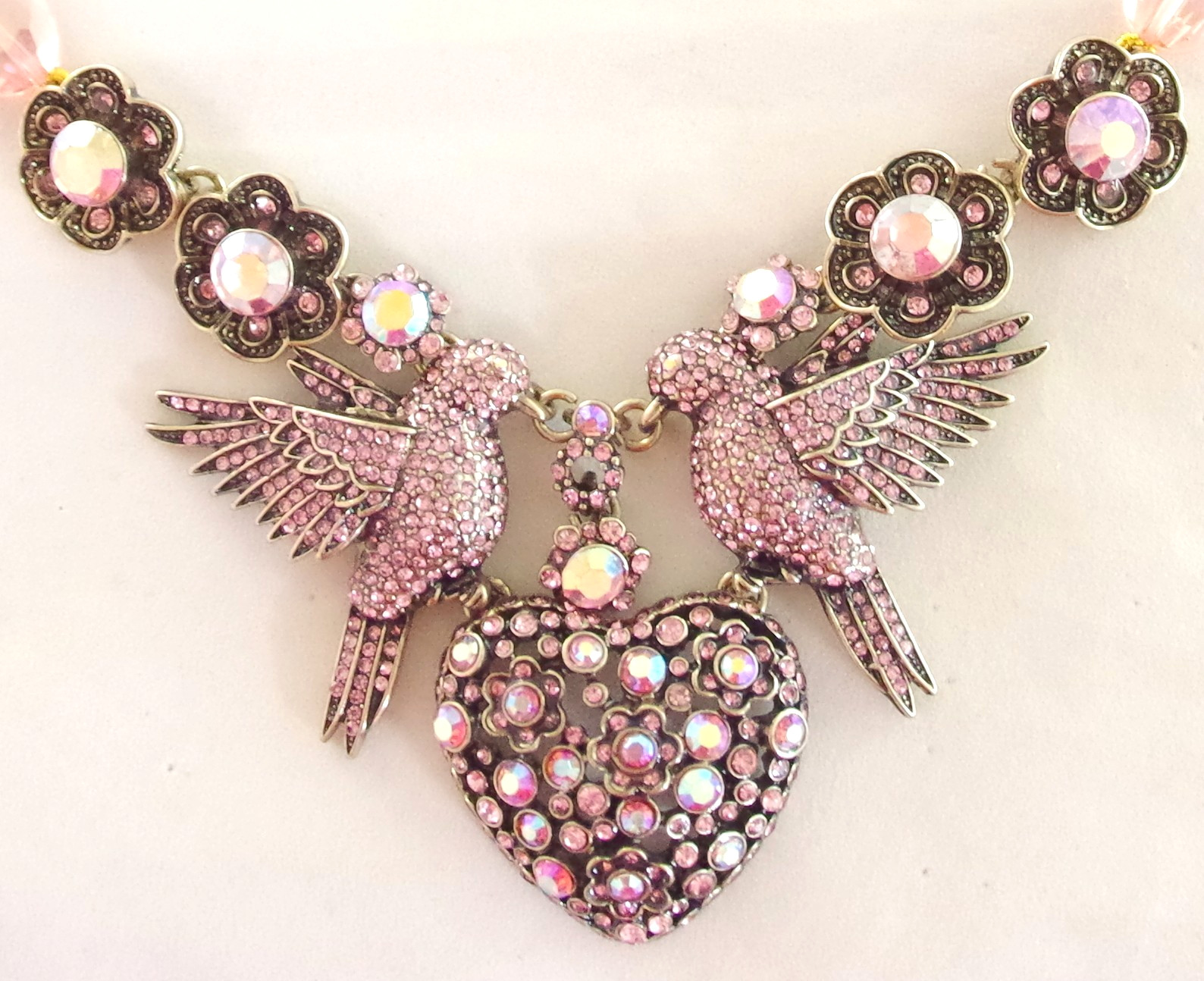 DESIGNER STYLE PINK AB CRYSTAL RHINESTONE LOVE BIRDS VALENTINE HEART NECKLACE