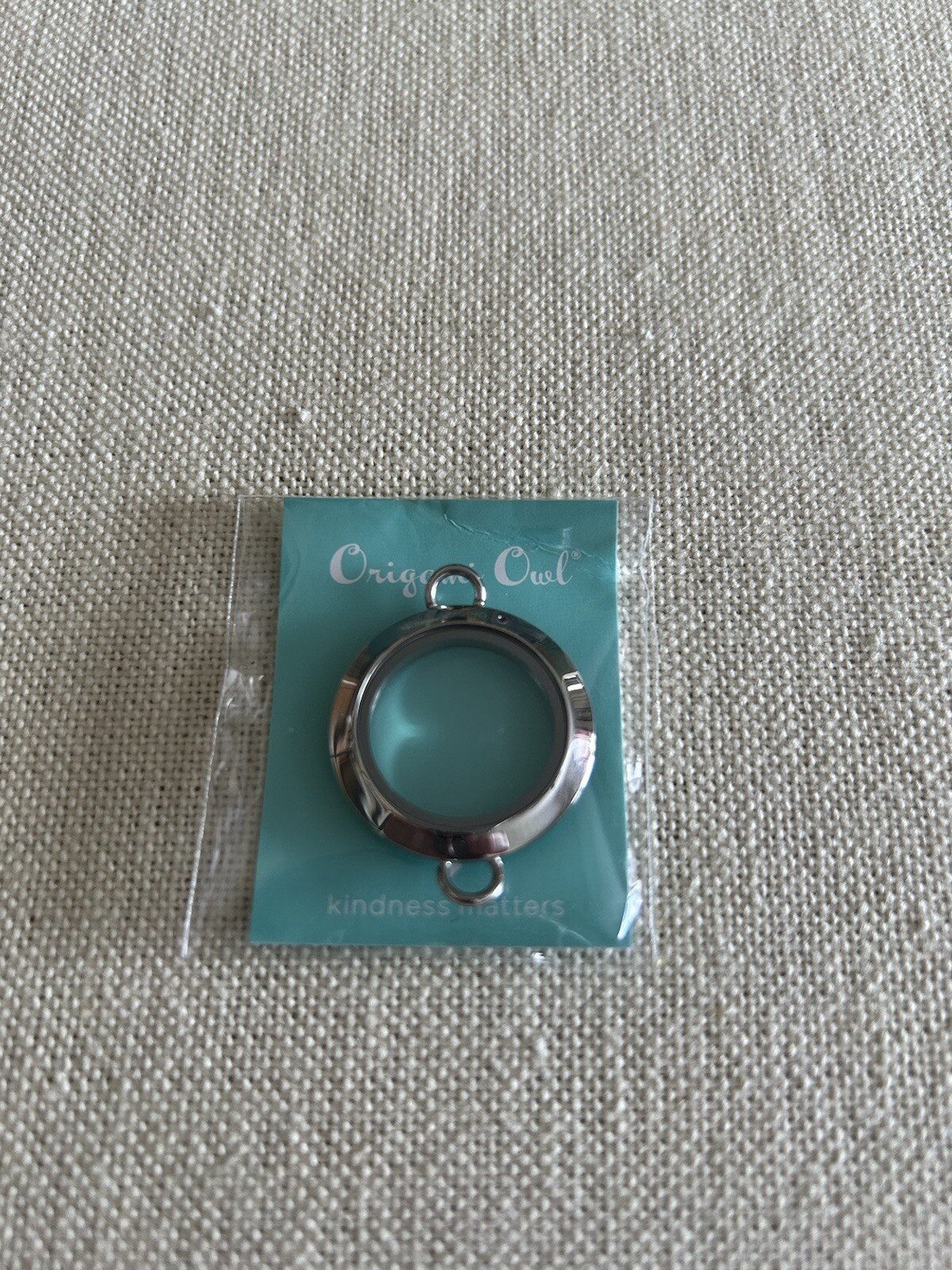 Authentic Origami Owl LK3038 Medium Silver Twist Link Locket BASE ONLY “NIP”