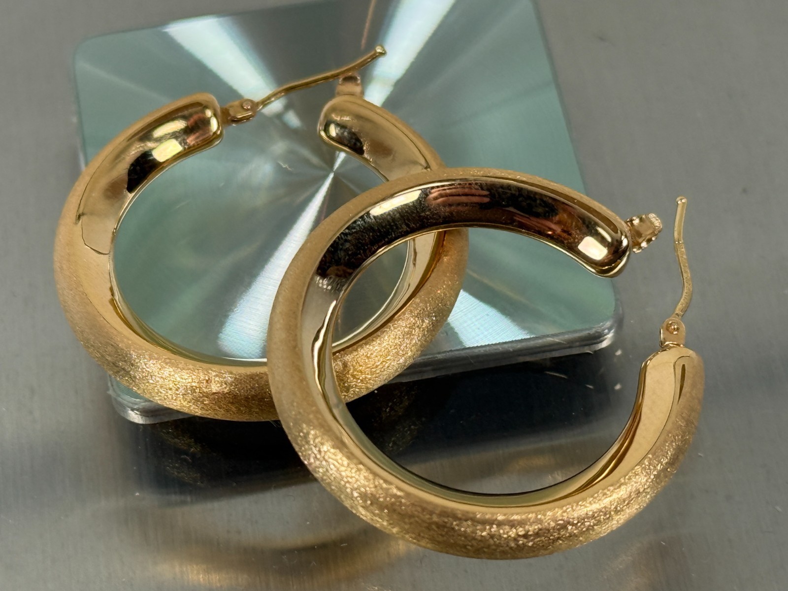 VOGA Collection 18K Gold Electroform Choice of Finish Hoop Earrings – SATIN 1″