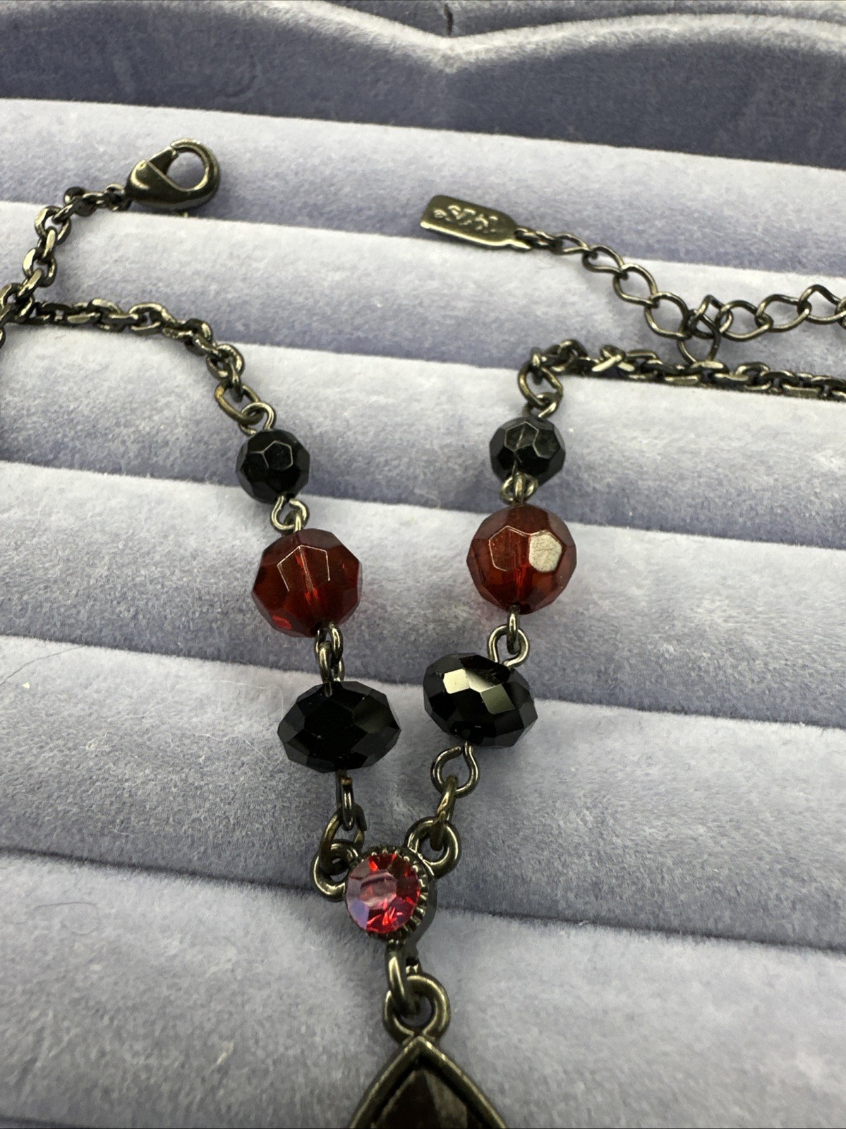 1928 Brand Beauty Red And Gunmetal Necklace Branded 16+3in Extension 103