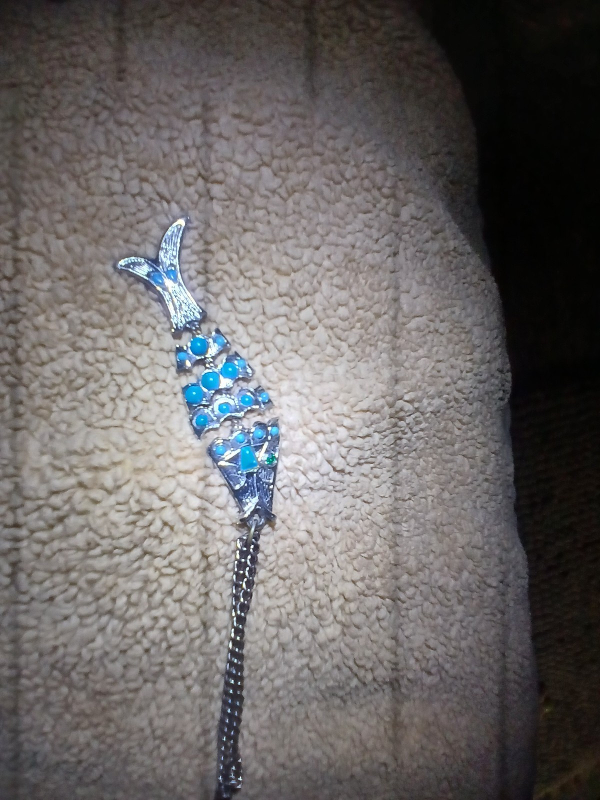 Silver Tone Blue Stone Fish Charm Pendant Necklace Snake Chain Animal Theme