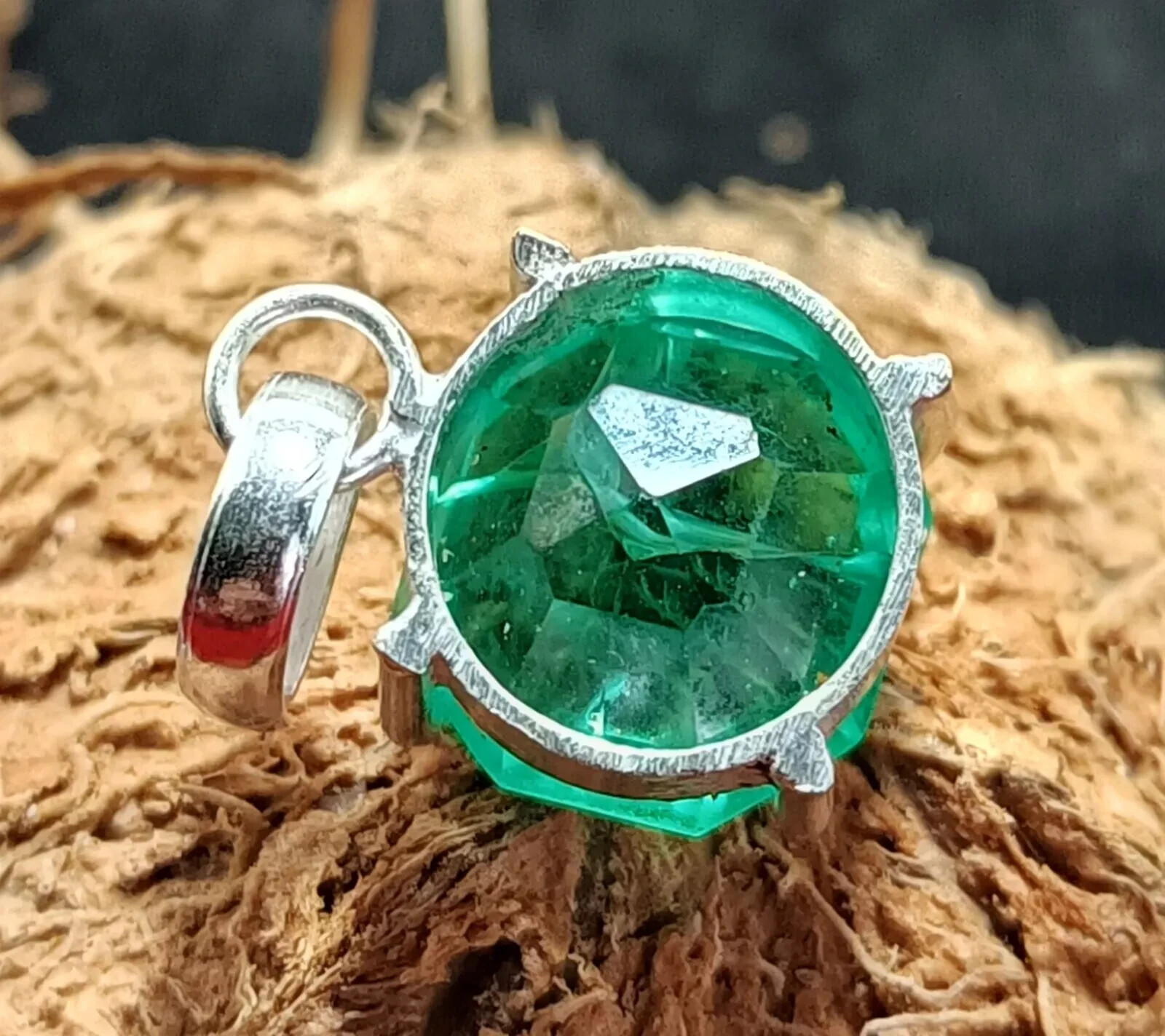 Certified 24.20 Ct Natural Emerald 925 Solid Silver Asscher Cut Pendant Gemstone