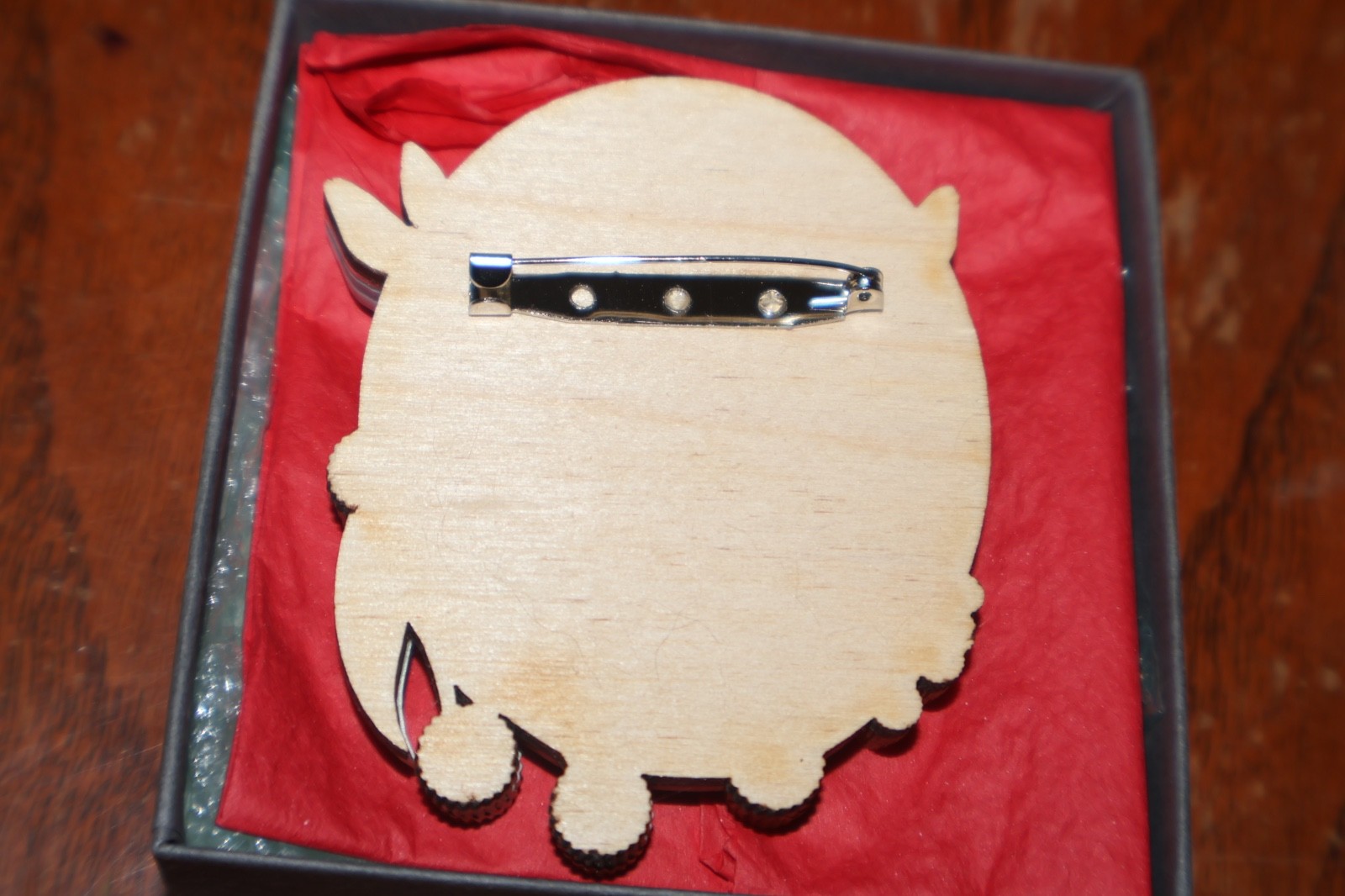 Gory Dorky Kangaroo Tea Party Brooch Boxed Excellent Condition