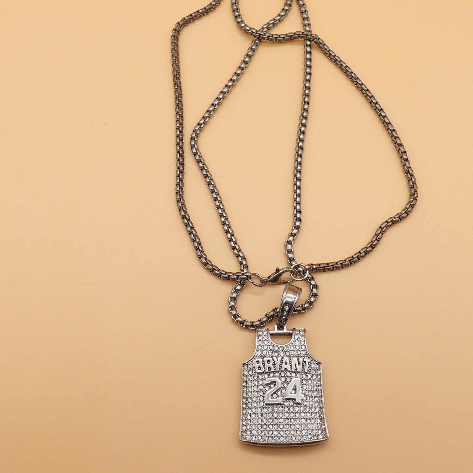 Bryant 24 Jersey Pendant Necklace Silver Tone Chain Sports Statement Jewelry