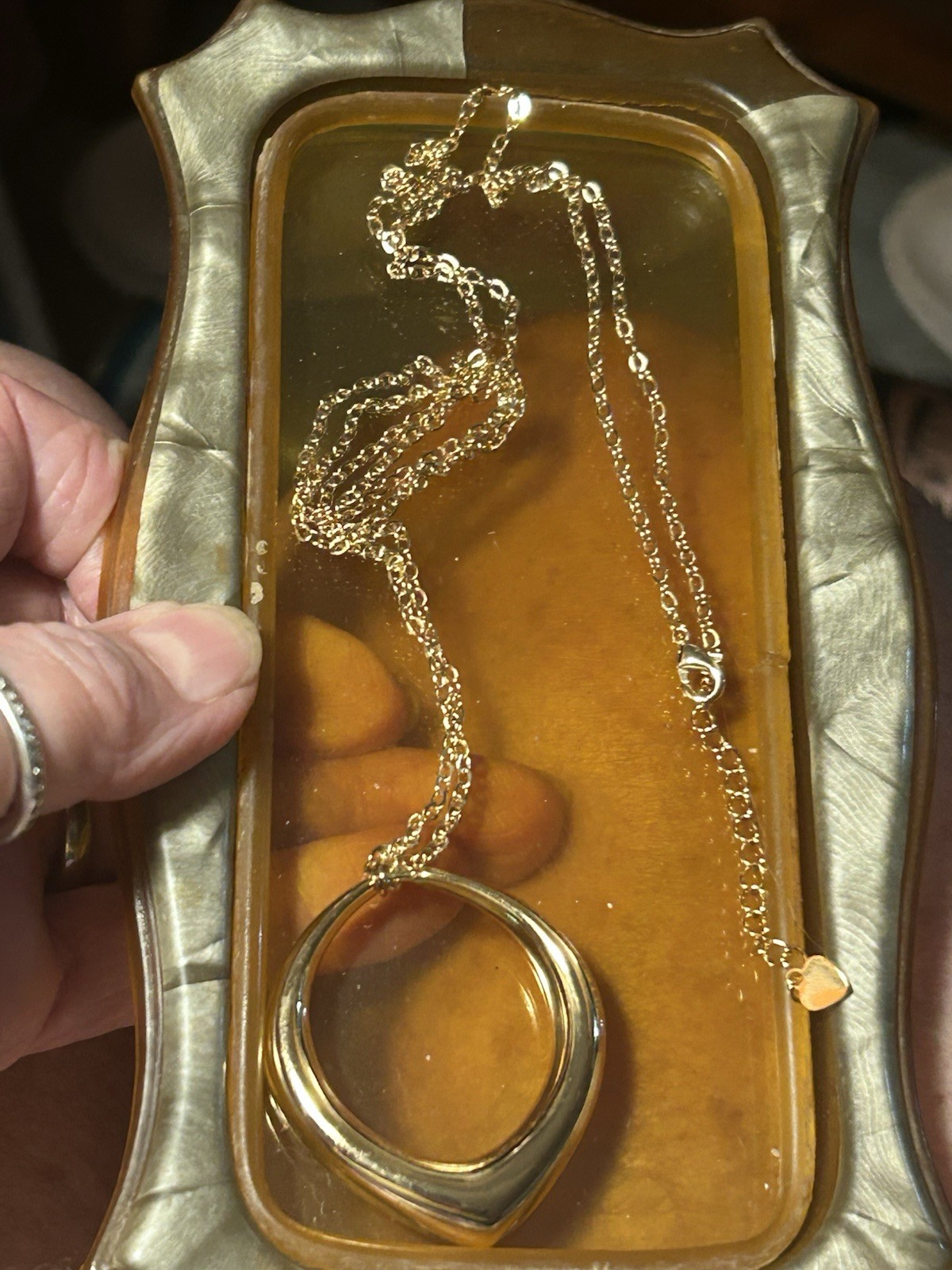 Modern Gold Tone Teardrop Pendant Necklace Adjustable Chain Heart Charm