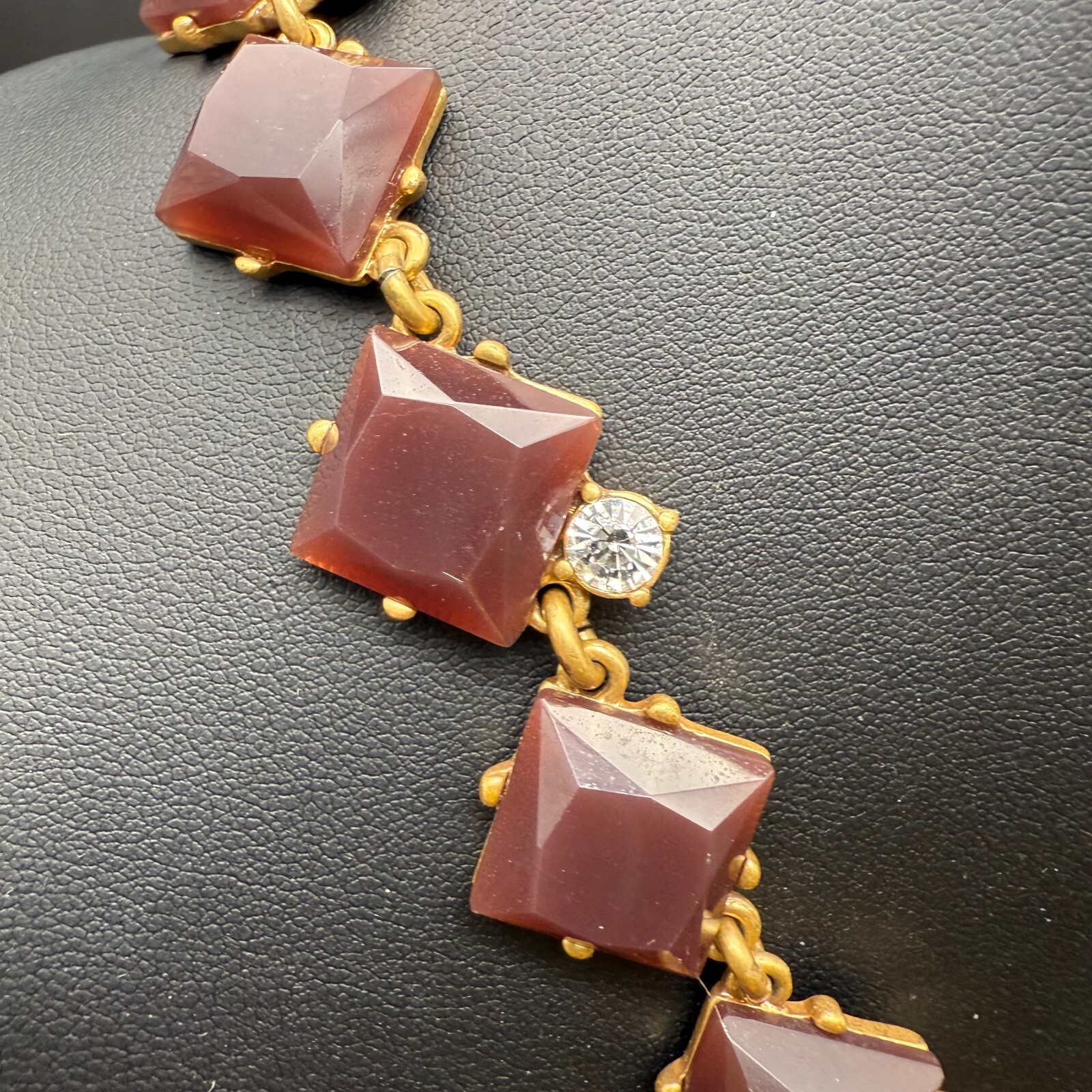 💎 J.Crew Statement Necklace 17″-20″ Burgundy Pyramid Stones Gold Chain Sparkle