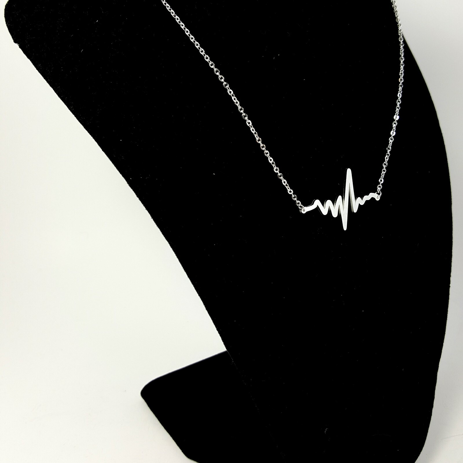 Beat Silver Plated Necklace in Gift Box Heartbeat Sound Wave Music Pulse